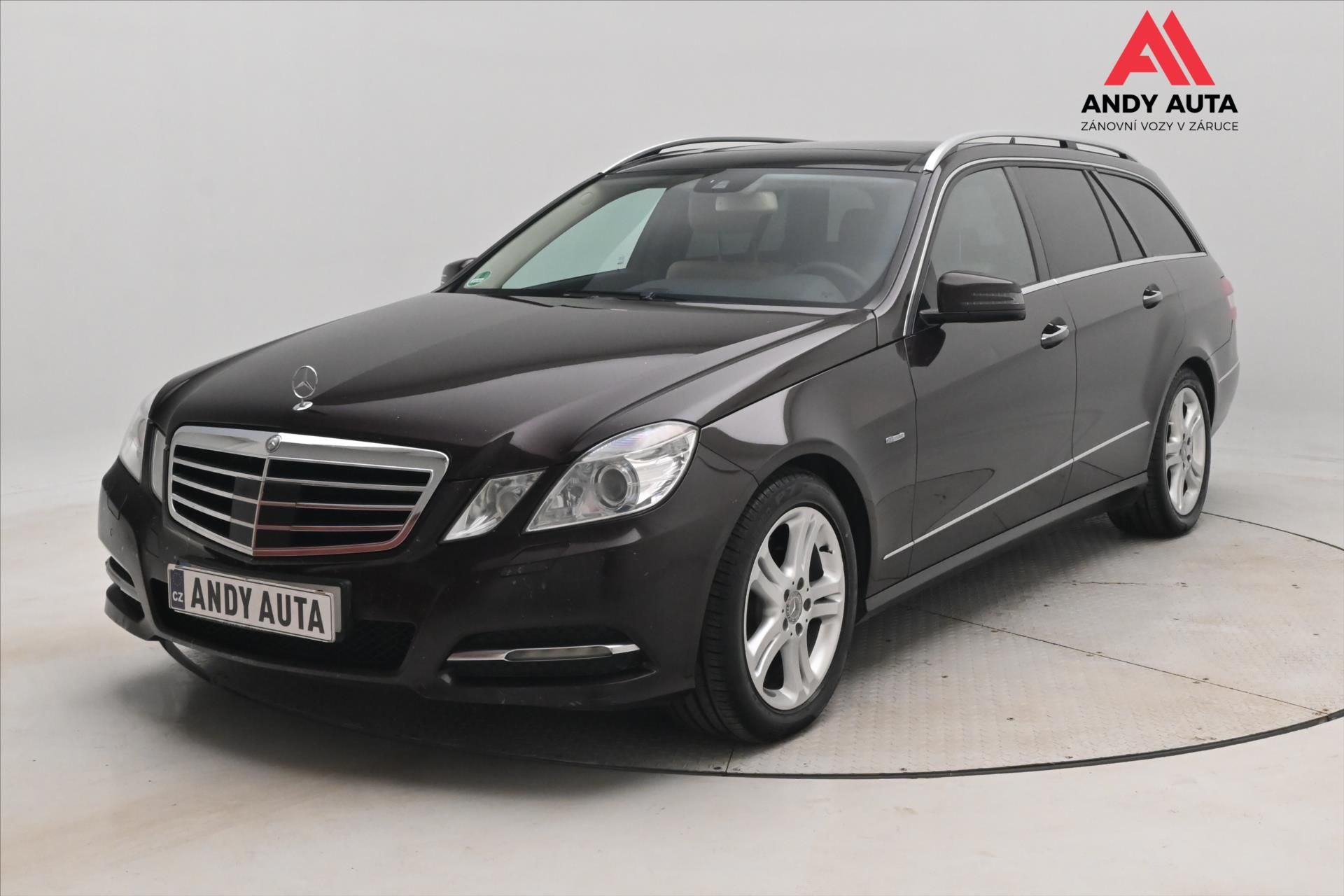 Mercedes-Benz Třídy E, 3,0 350 CDi 195kW Plný servis