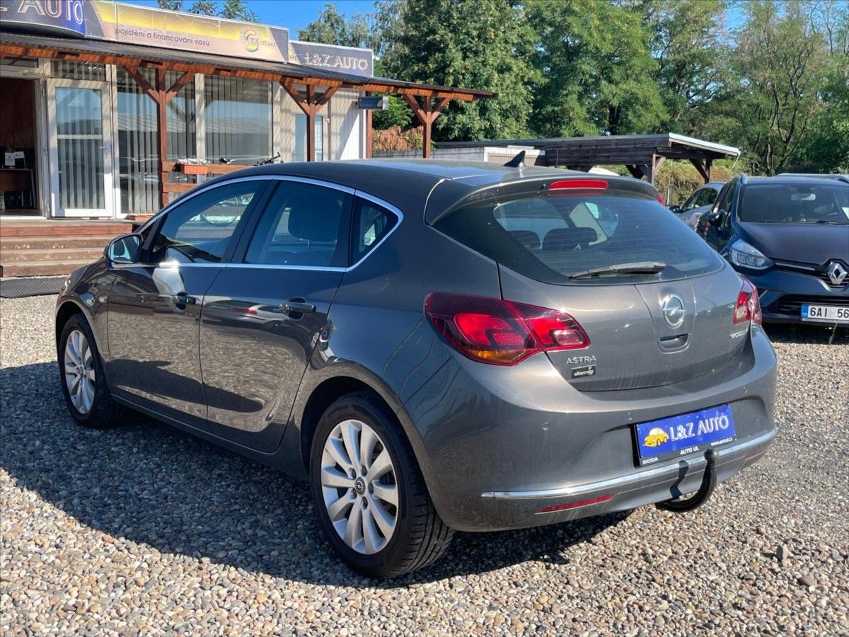 Opel Astra, 1,6 CDTi - fotka 6