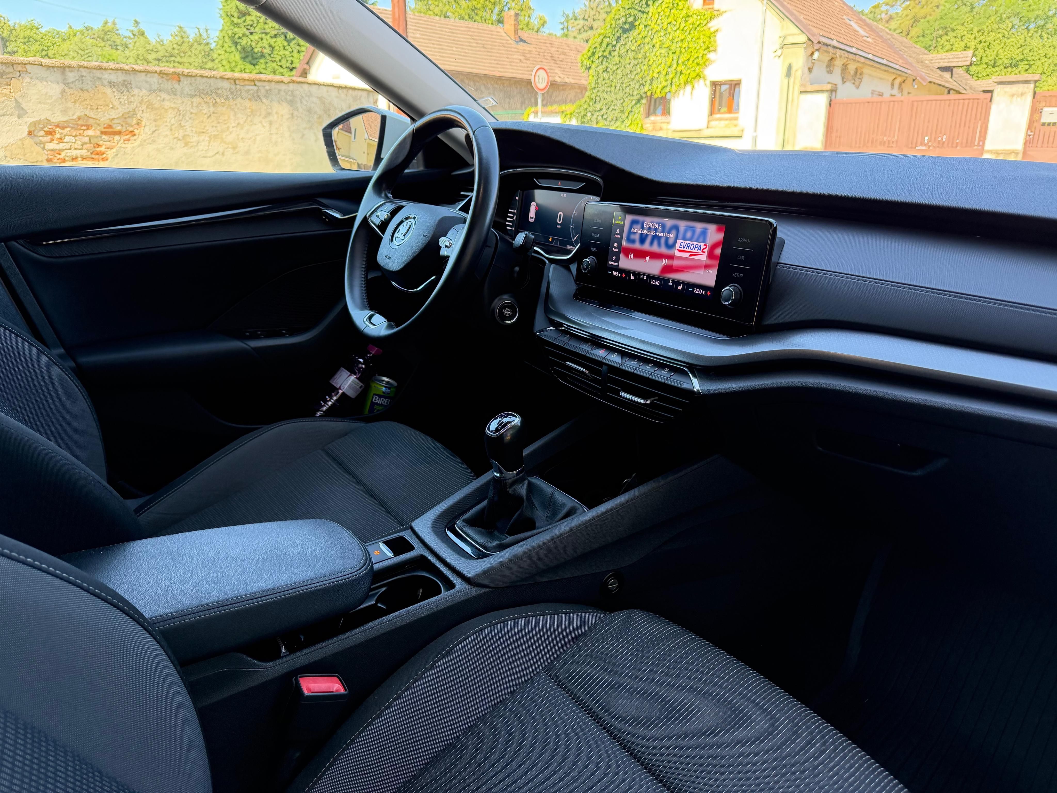 Škoda Octavia, 2,0 TDI Combi Ambition plus - fotka 4