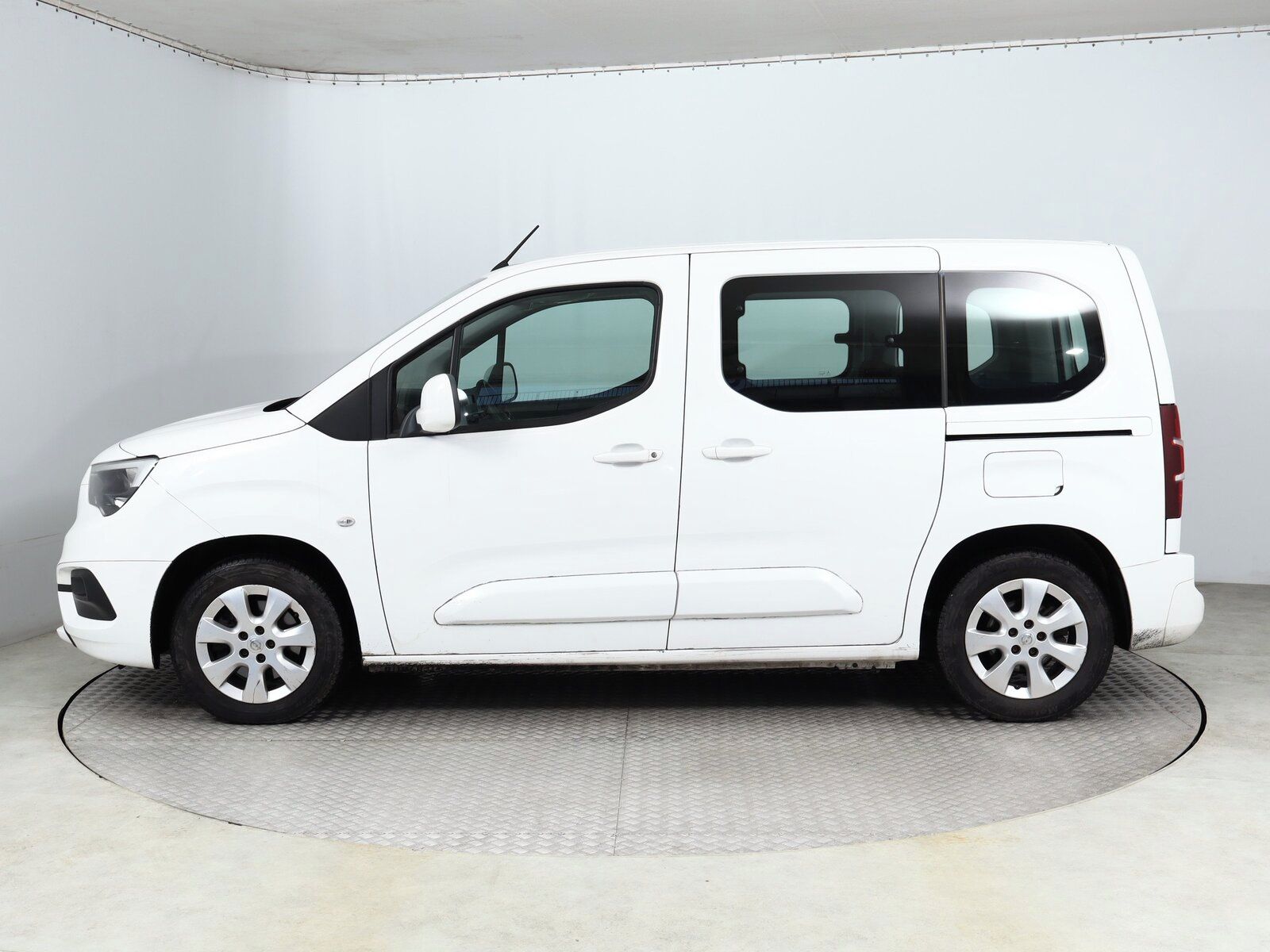 Opel Combo, 1.5 CDTI, Enjoy, 5Míst, Klima - fotka 3