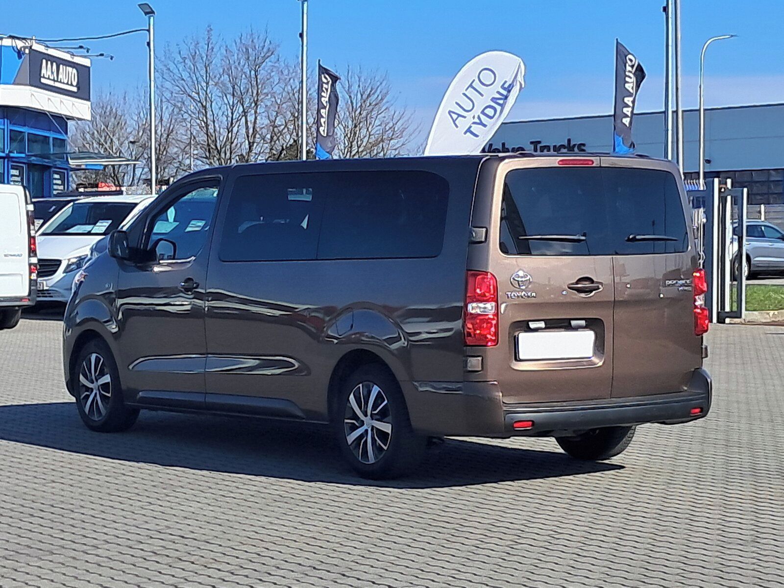 Toyota Proace Verso, 2.0 D-4D, 8 míst, L2 - fotka 4