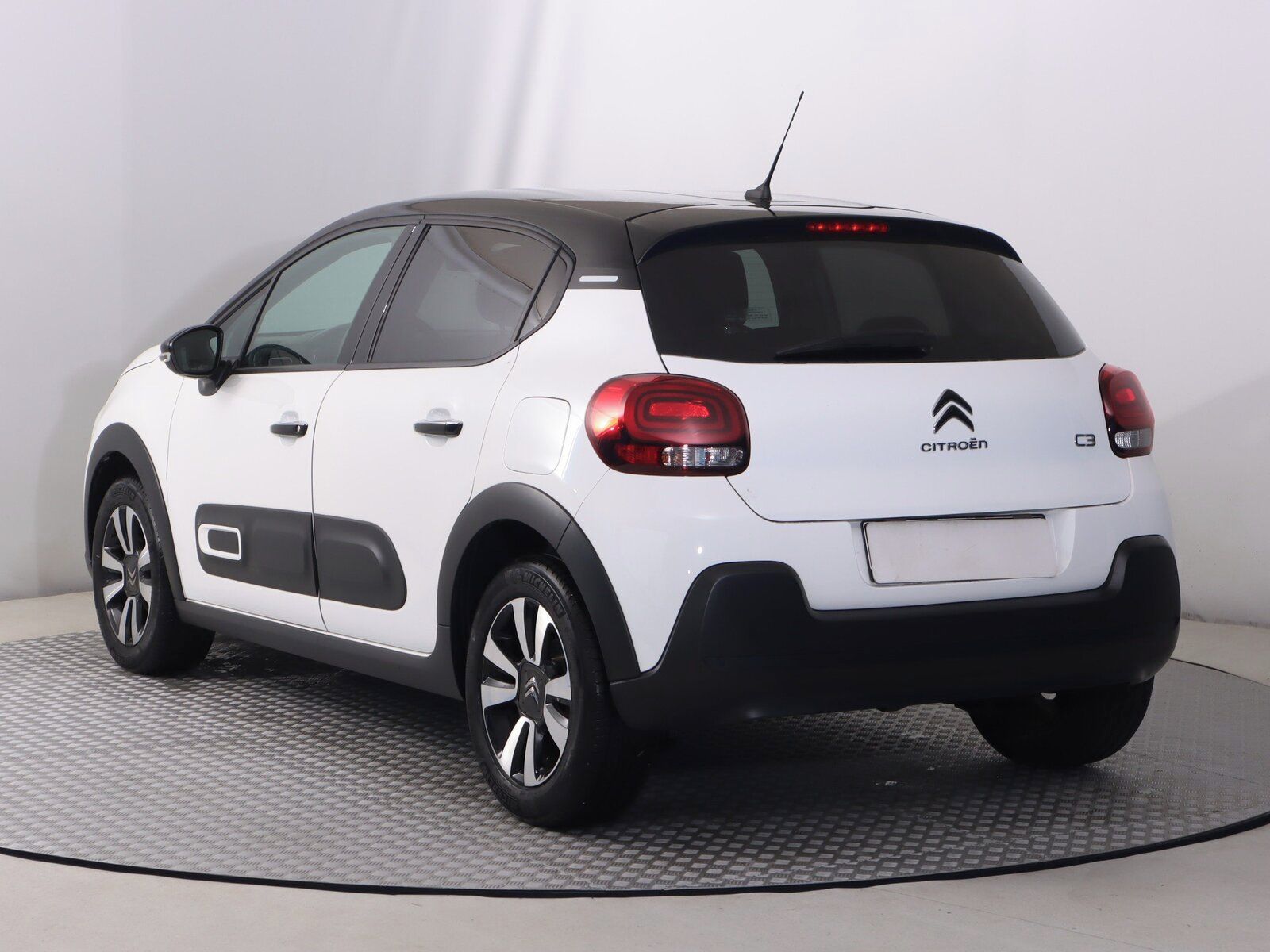 Citroën C3, 1.2 PureTech, Automat - fotka 4