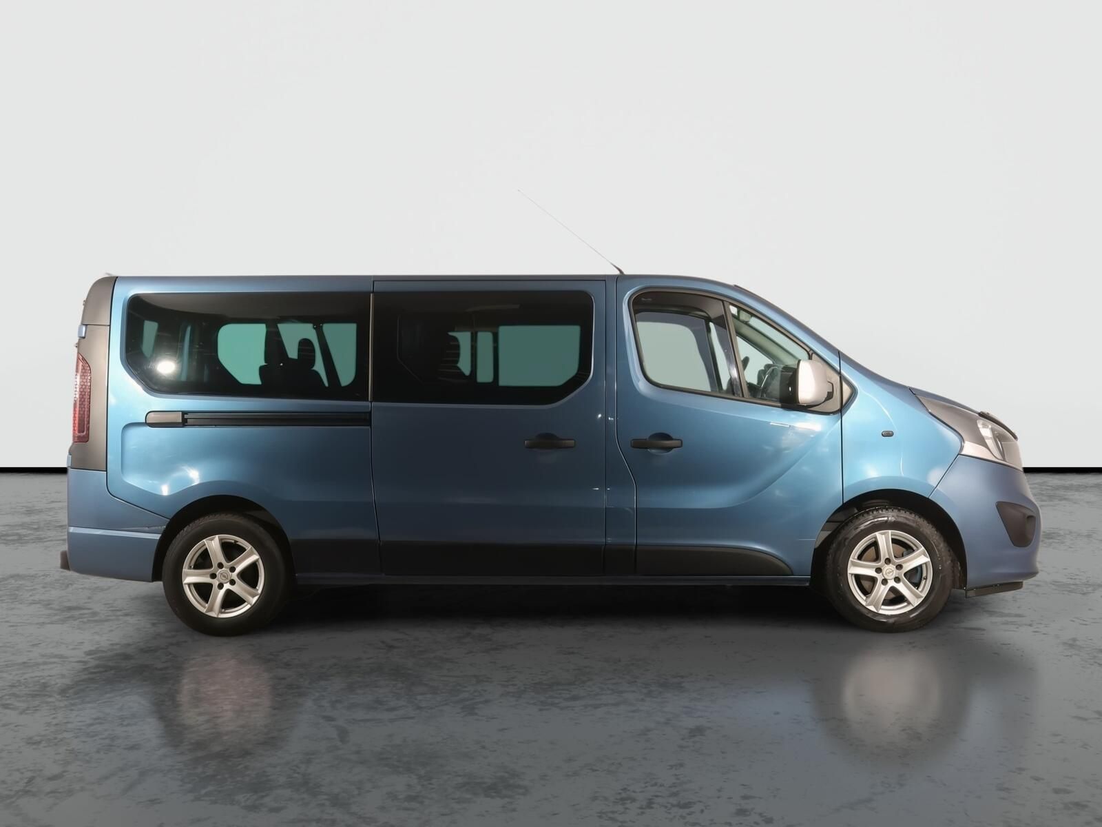 Opel Vivaro, 1.6 BiCDTI, Bus, 9Míst, Klima - fotka 6