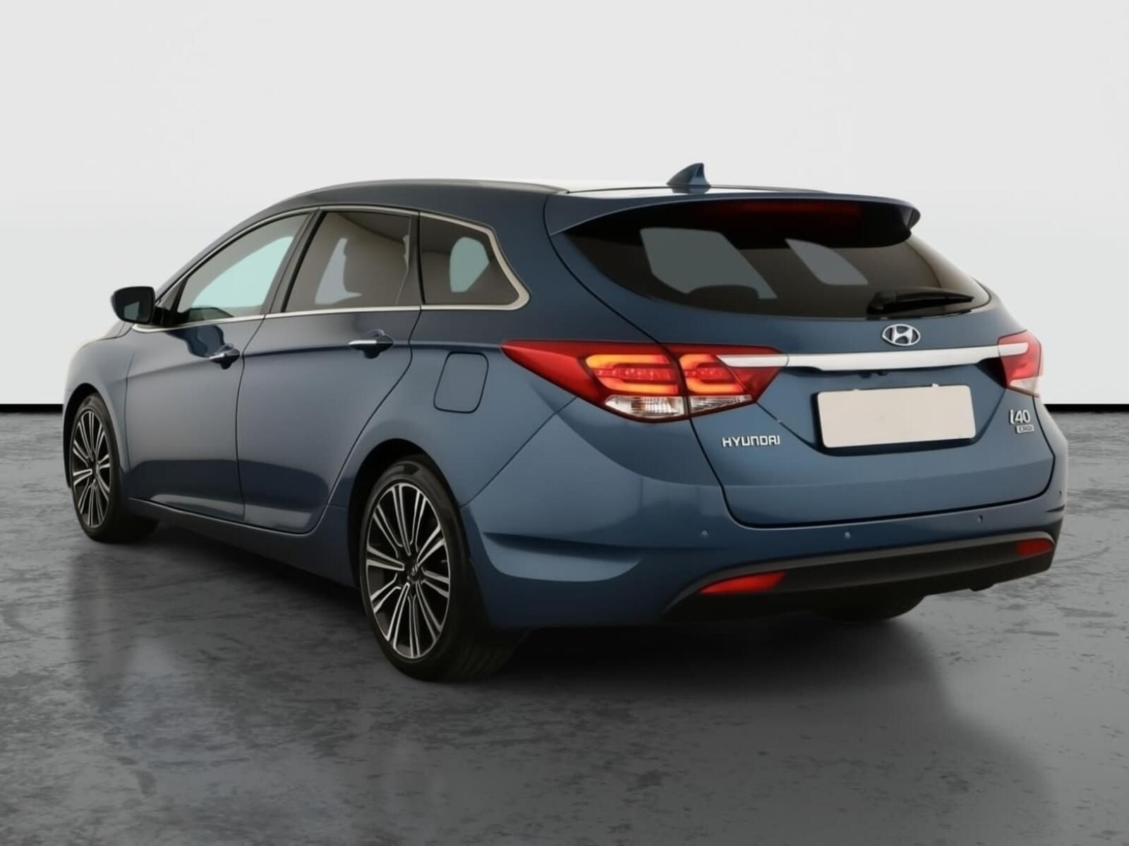 Hyundai i40, 1.7 CRDi, Automat, Kůže, Navi - fotka 4