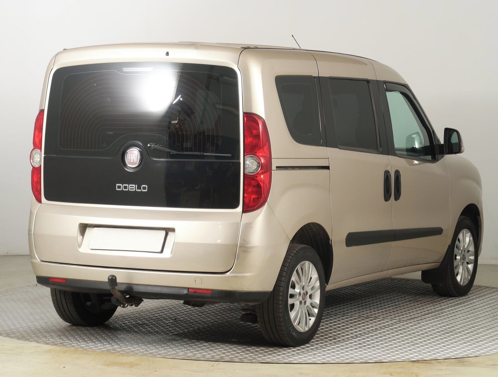 Fiat Dobló, 1.3 MultiJet, 5Míst, Klima - fotka 5