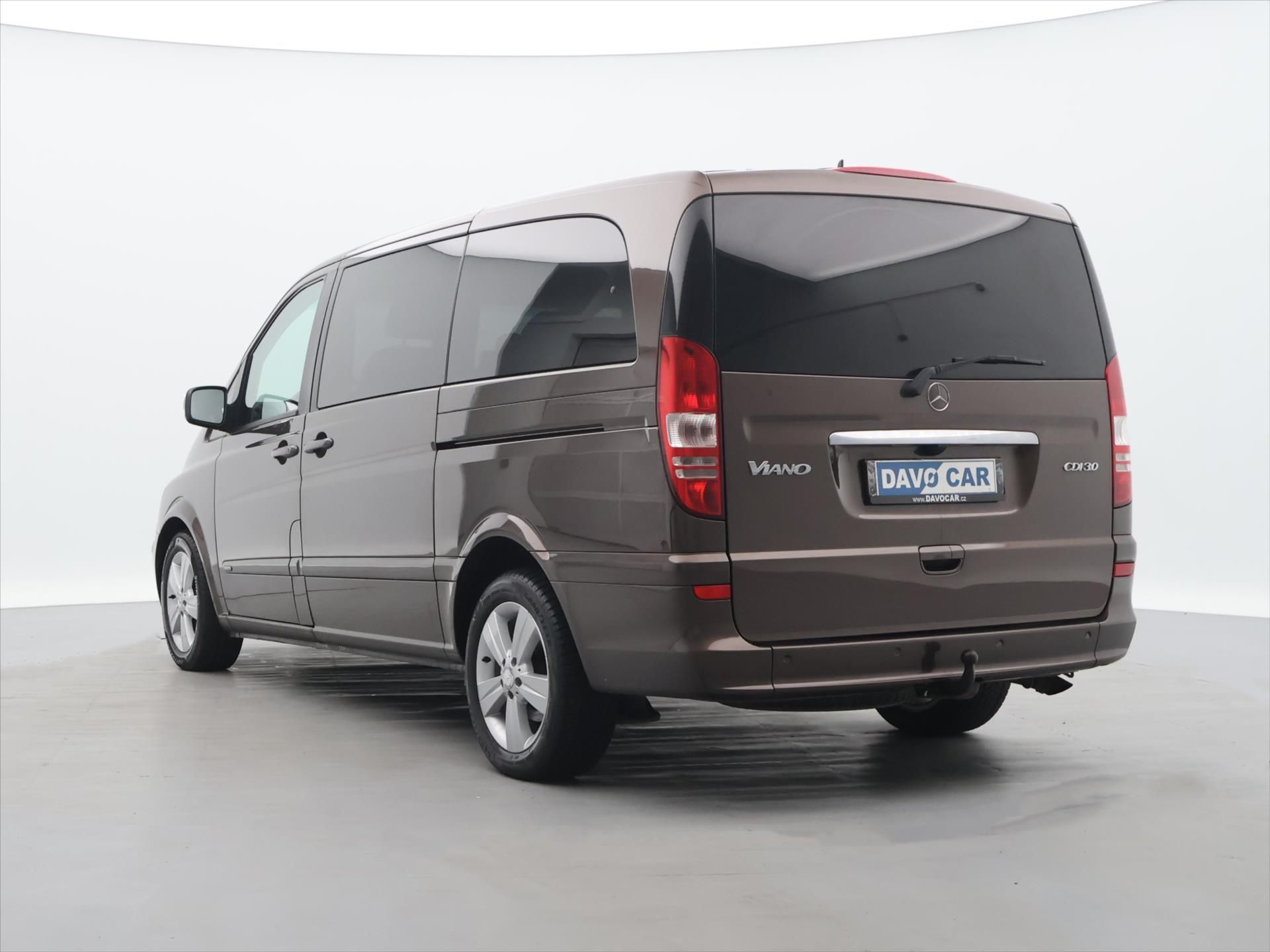 Mercedes-Benz Viano, 3,0 CDI 7míst Aut.165kW CZ DPH - fotka 5