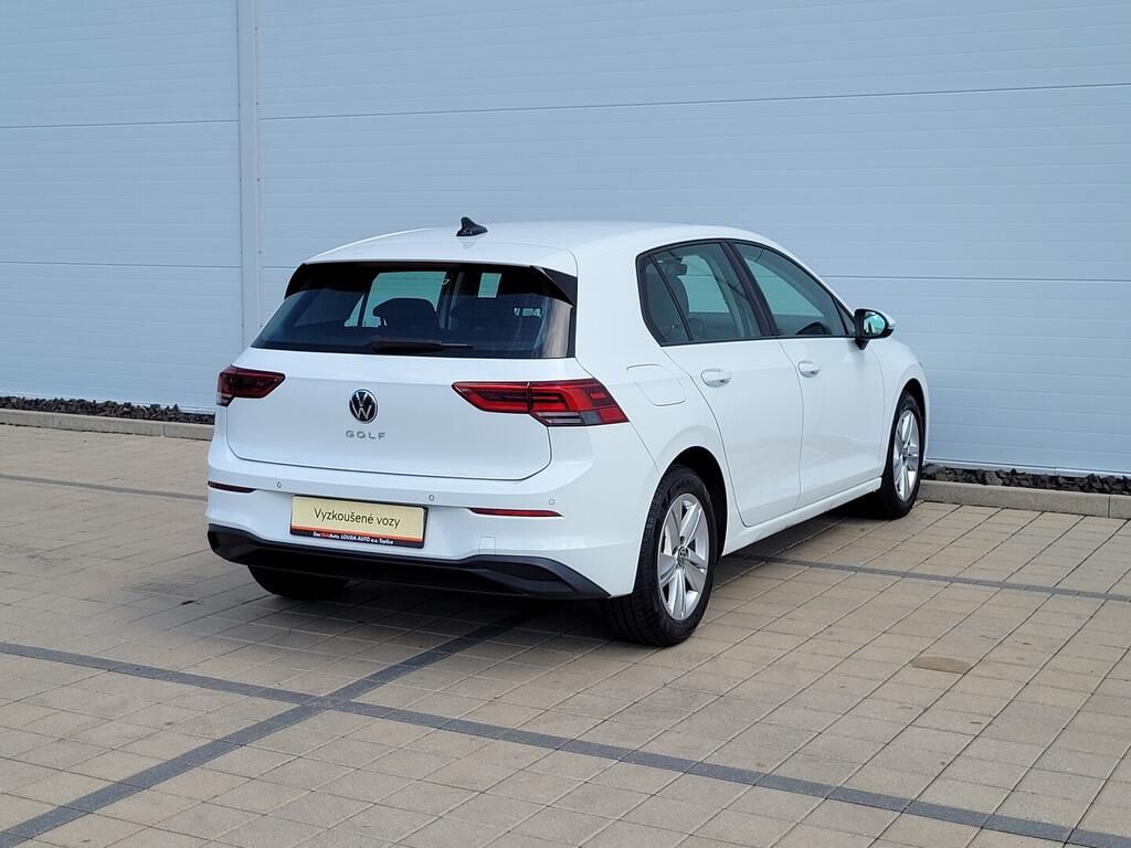 Volkswagen Golf, Life 1.0 TSI 81 kW - fotka 5