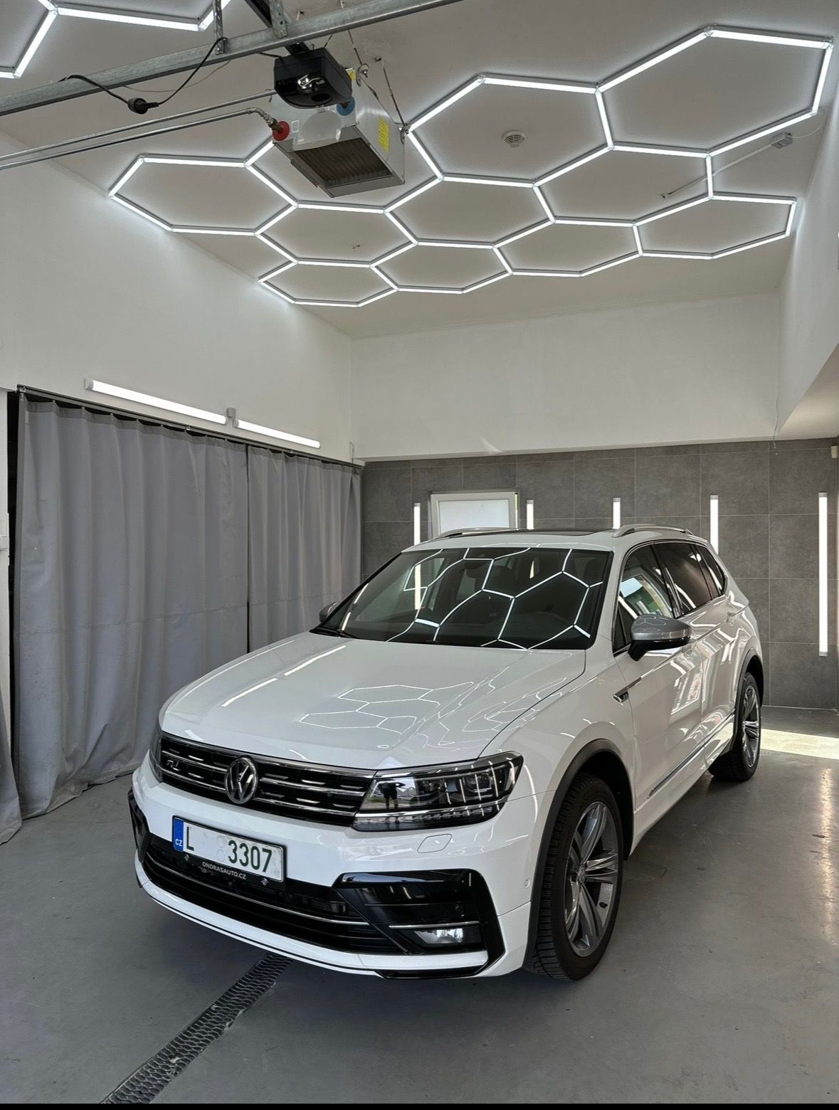 Volkswagen Tiguan, Tiguan Allspice 2.0 TSI 4x4 - fotka 2