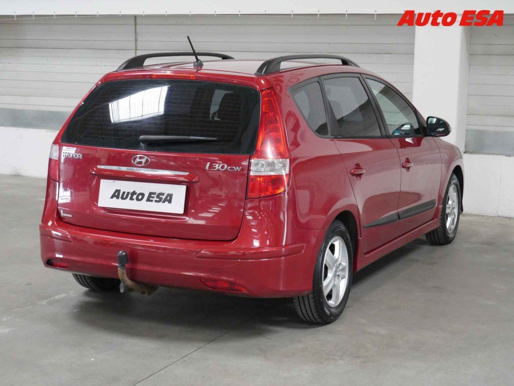 Hyundai i30, 1.4 i,ČR - fotka 6