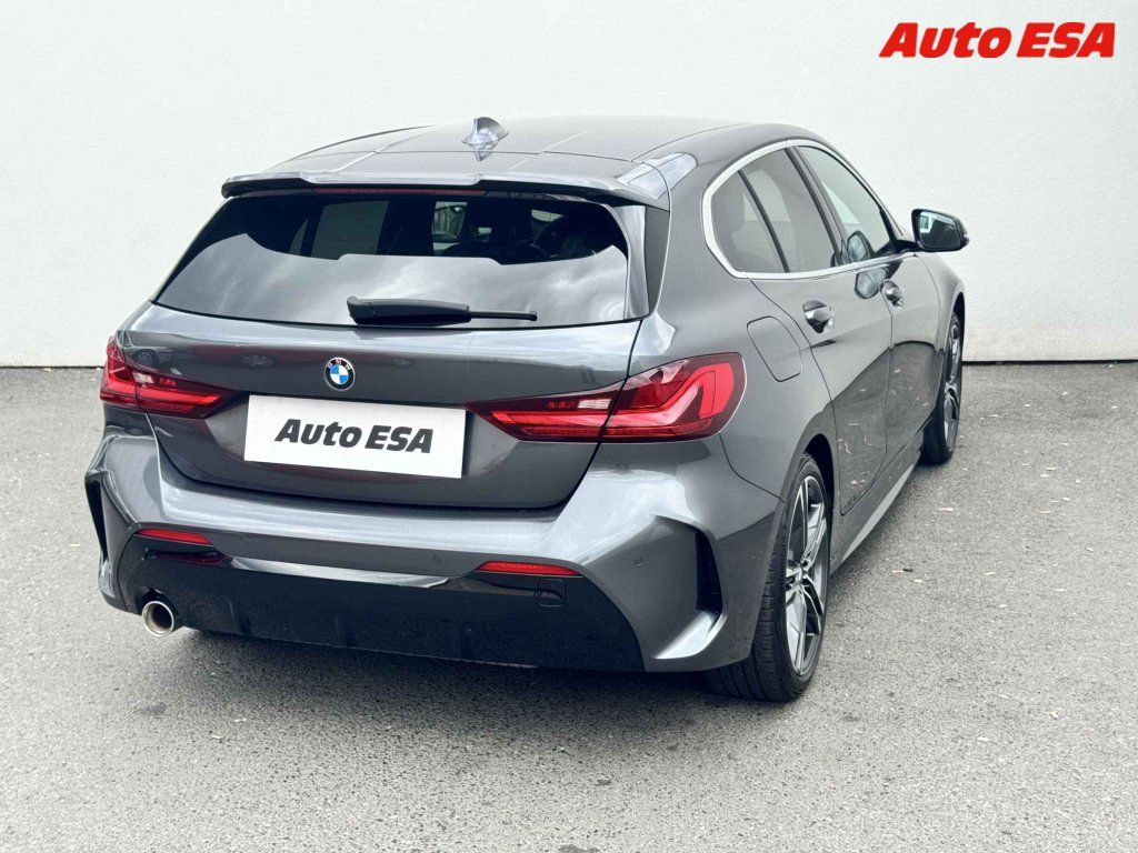BMW Řada 1, 1.5T 118i,M Sport,AT,+ALU - fotka 4