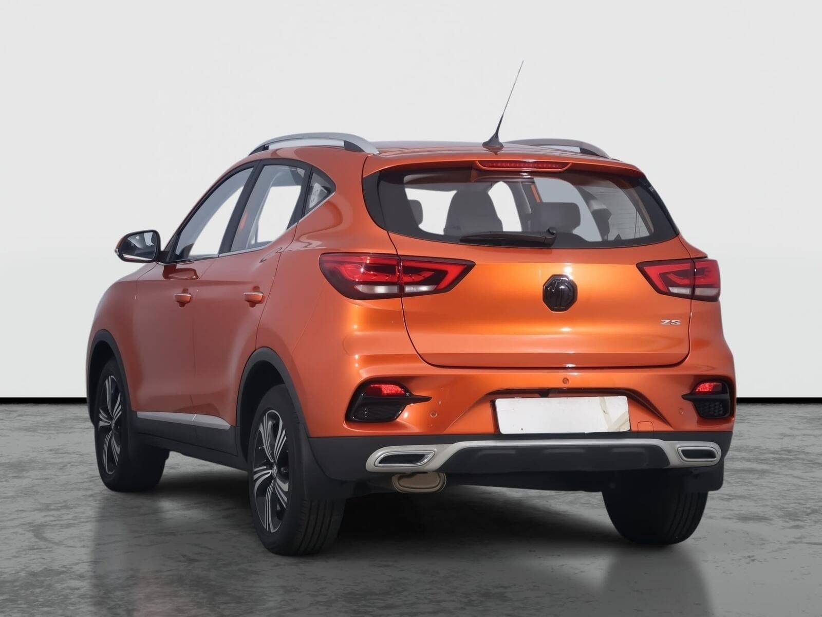 MG ZS, 1.5, Essential Plus, ČR,1.maj - fotka 4
