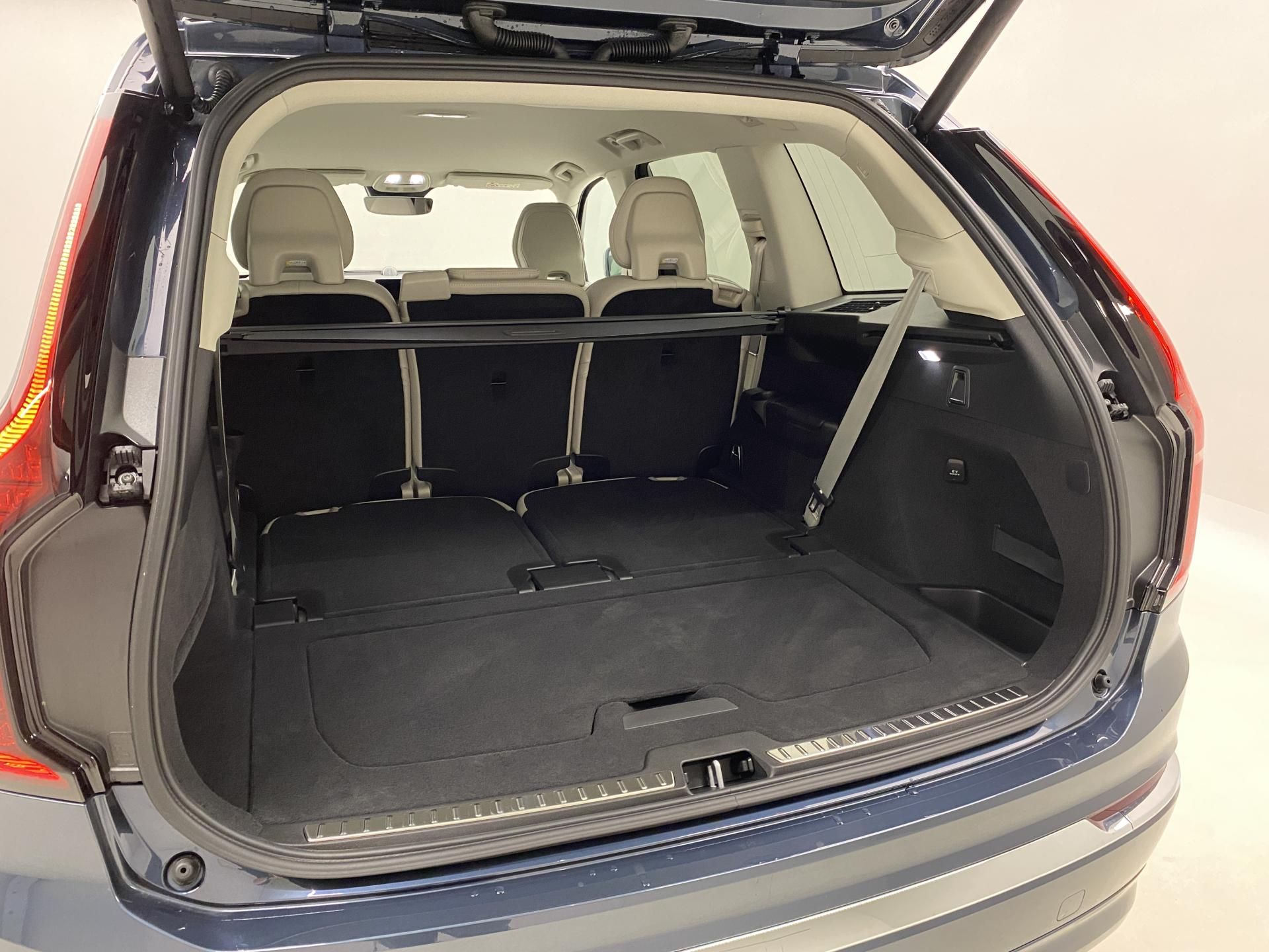 Volvo XC90, B5 AWD AUT BRIGHT PLUS 7míst - fotka 5