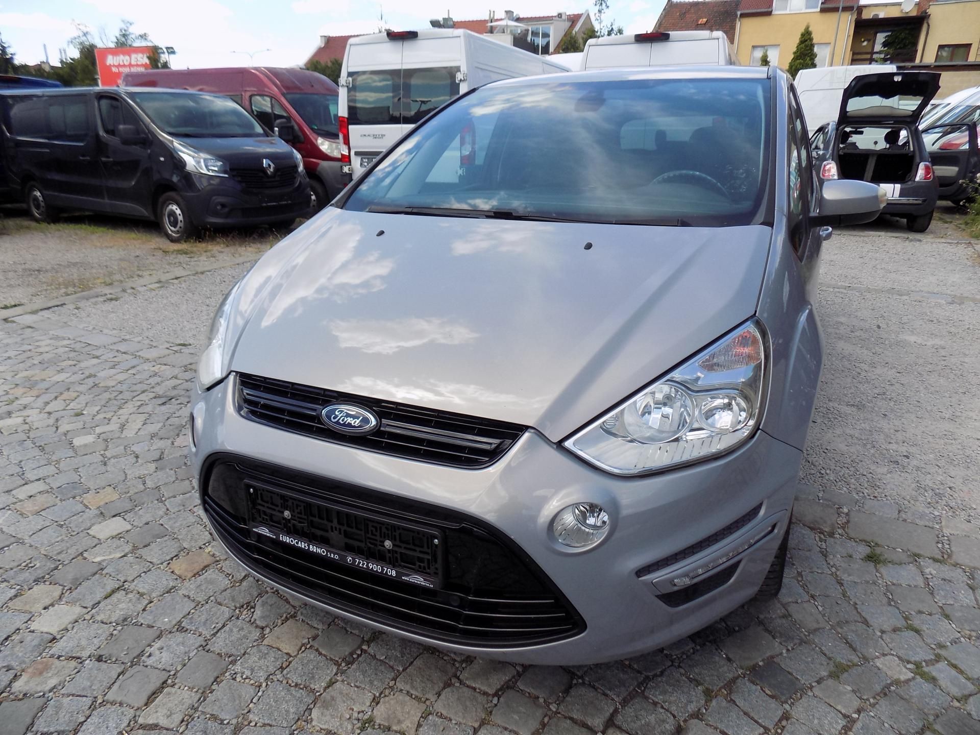 Ford S-MAX, 2,0 TDCI 103 KW VÝHŘEV, TAŽNÉ - fotka 2