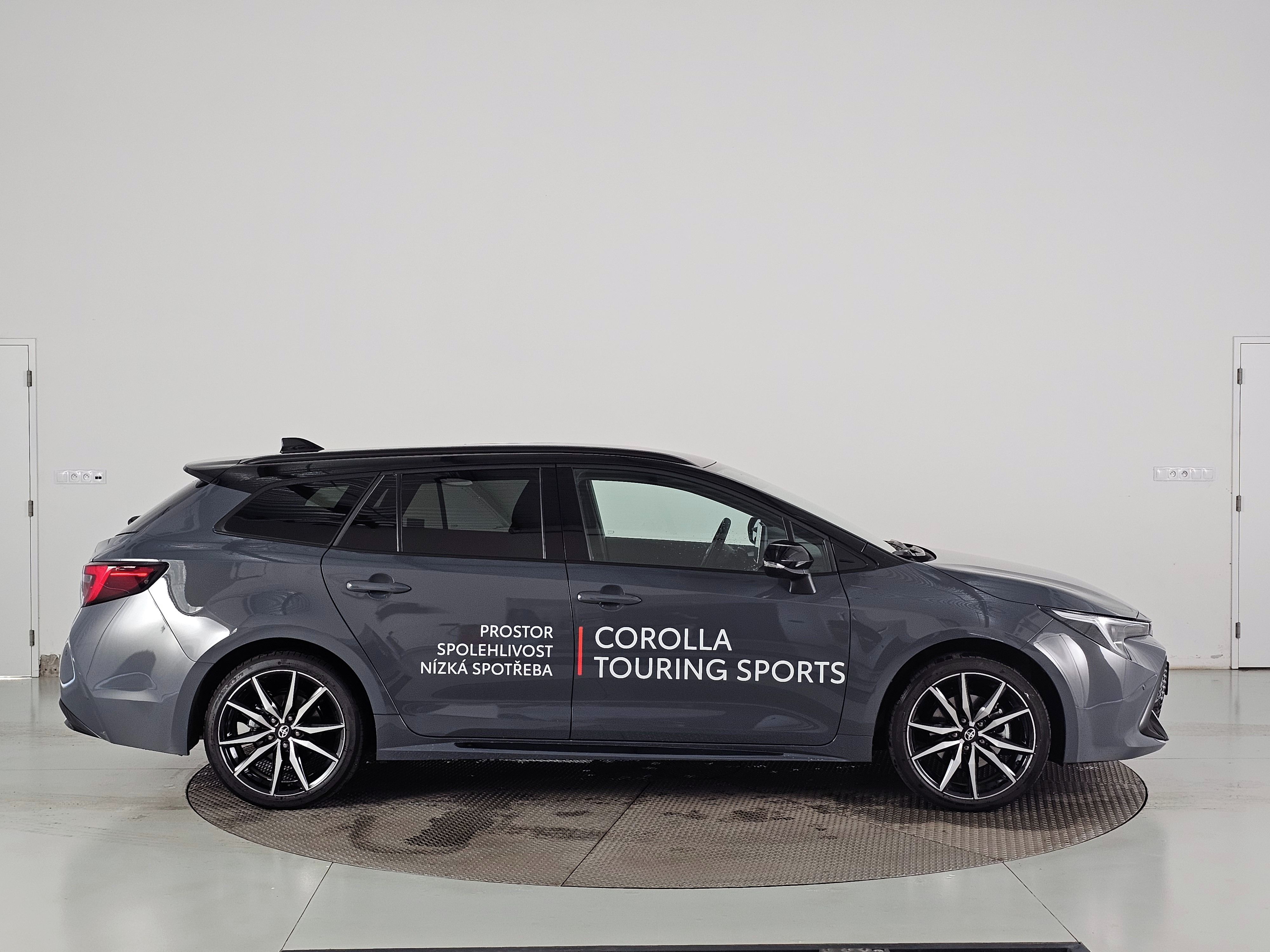 Toyota Corolla, 2.0 HEV 178k GR Sport - fotka 4