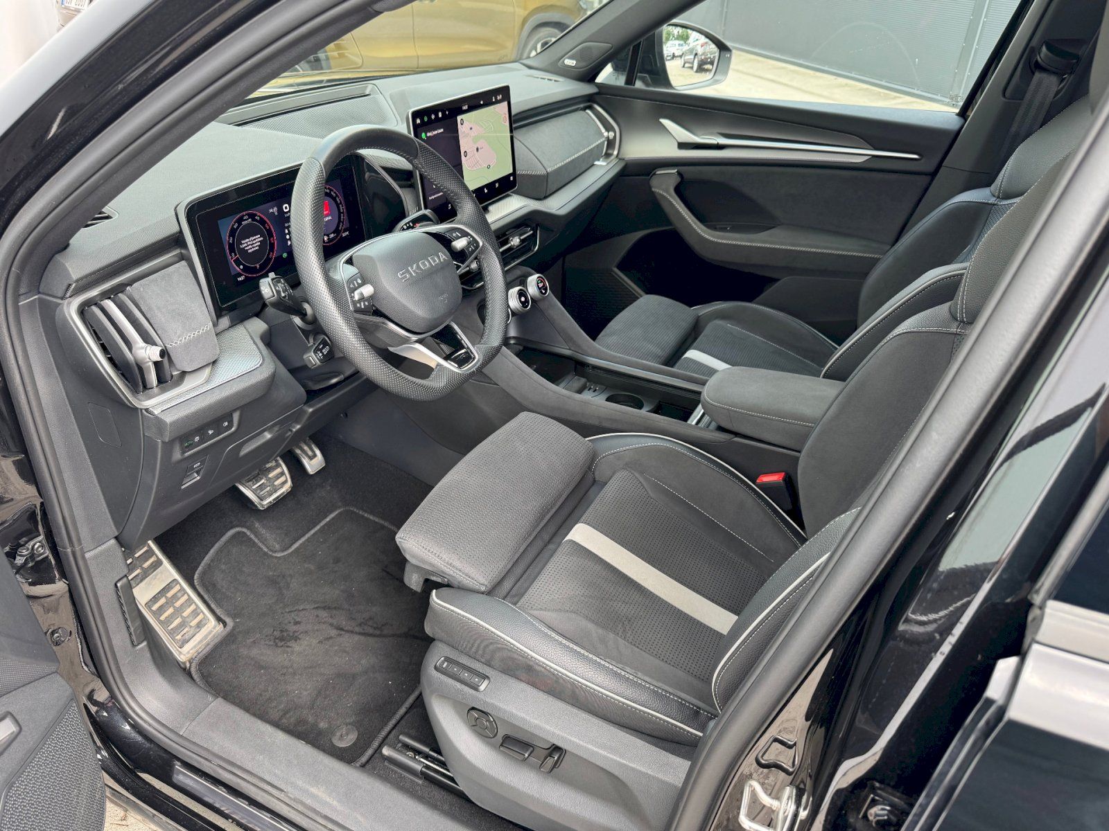 Škoda Kodiaq, DSG 2.0 TDI 142 kW 4x4 Sportli - fotka 6