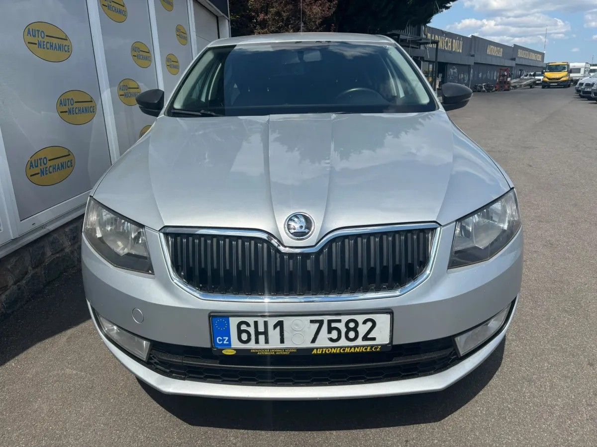 Škoda Octavia, 1.4 TSi - fotka 2
