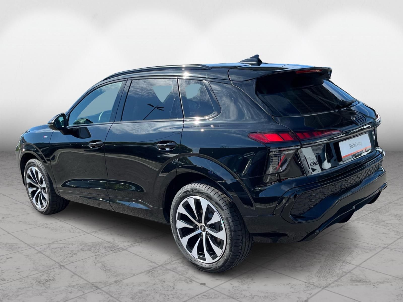 Audi Q3, 2.0TDI S-LINE - fotka 6