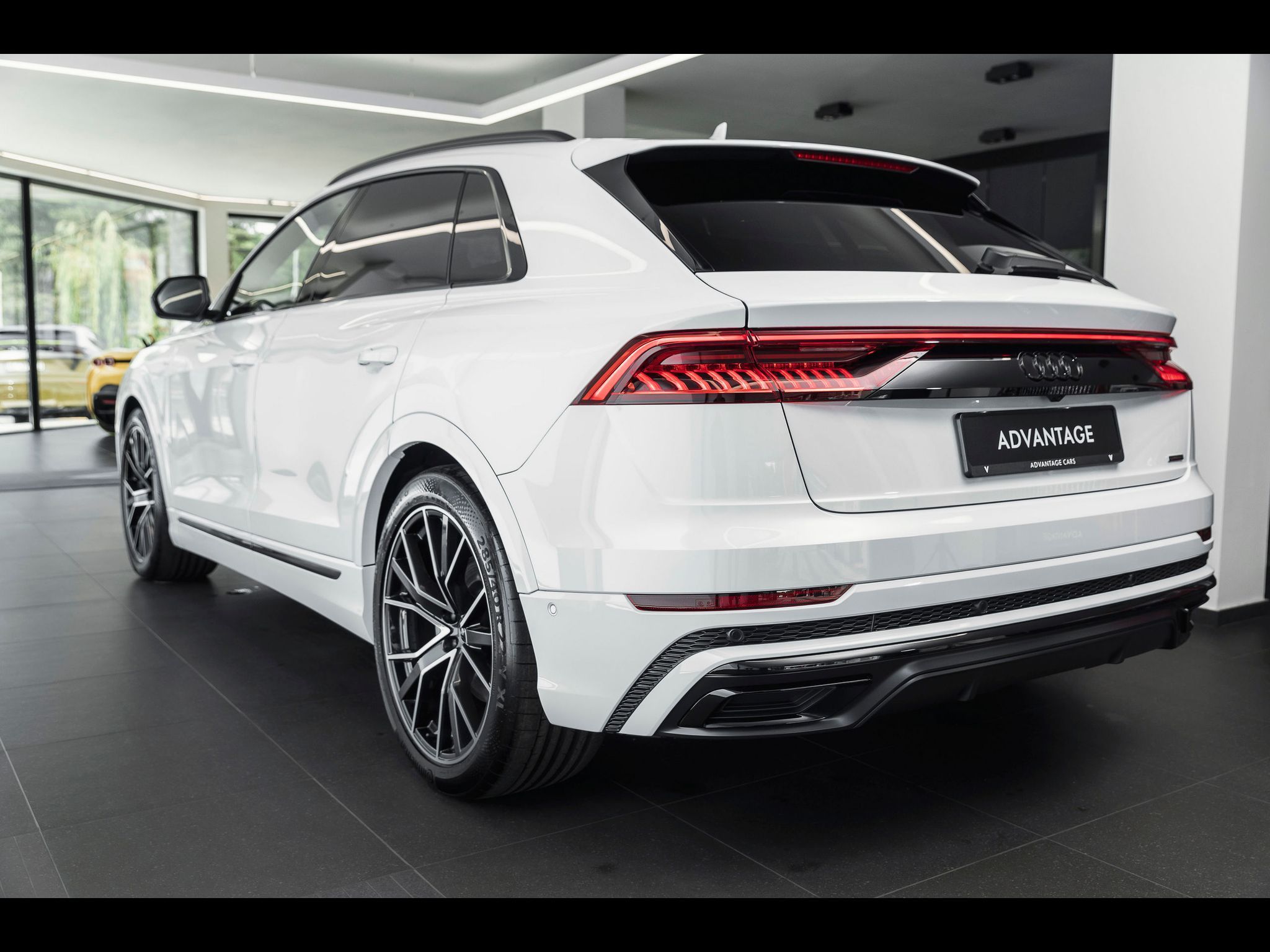 Audi Q8, 55 TFSI quattro S line/4zóny/H - fotka 3