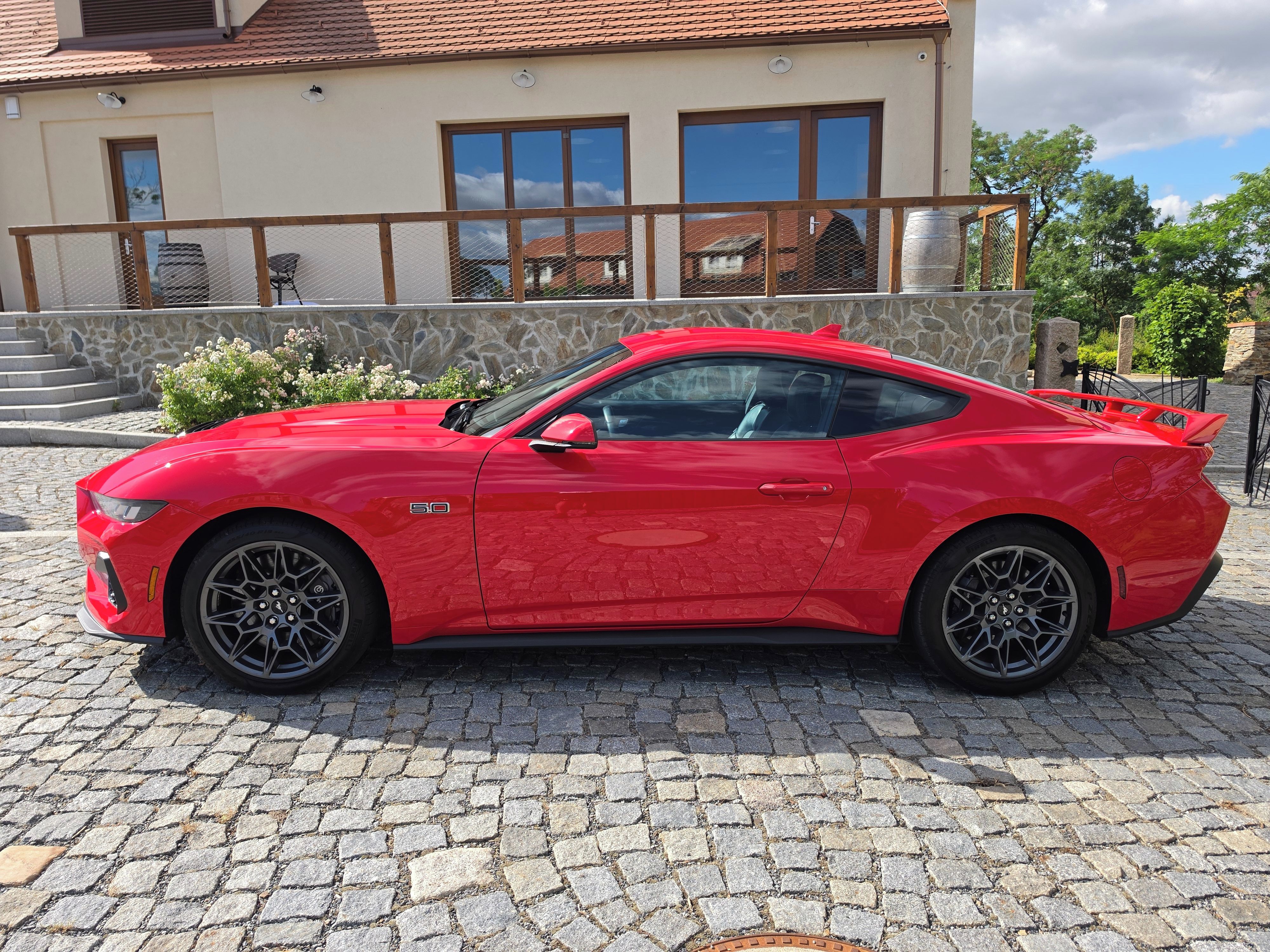 Ford Mustang, Ford Mustang GT 5.0 V8 – 2024 - fotka 3