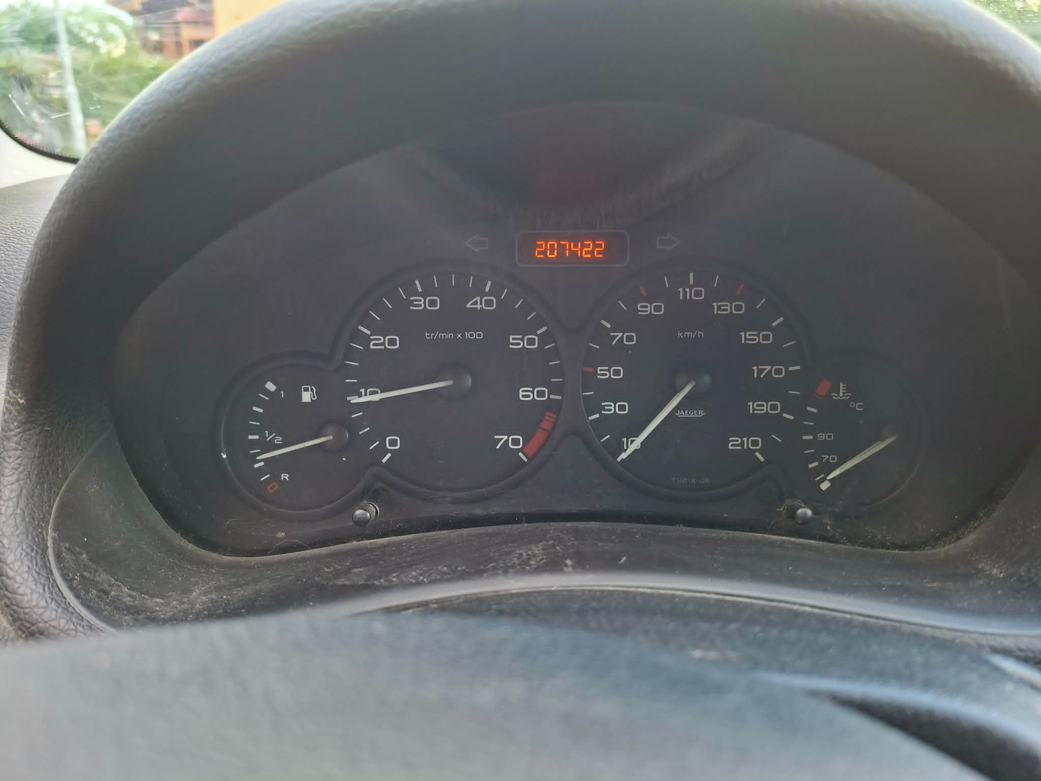 Peugeot 206, kombi, benzín+LPG - fotka 2
