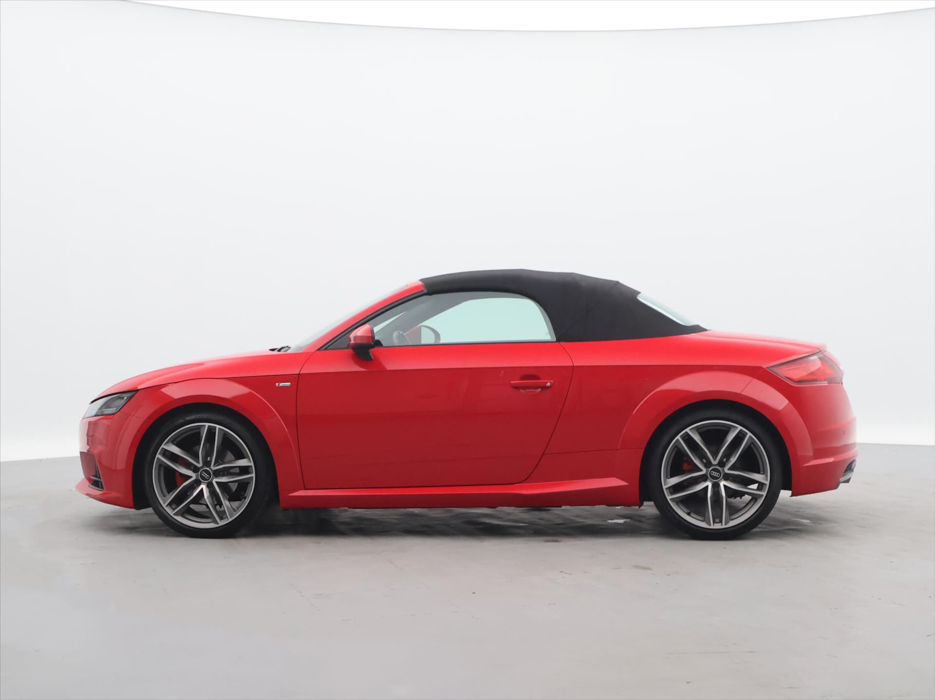 Audi TT, 1,8 TSI 132kW S-Line 60tkm DPH - fotka 4