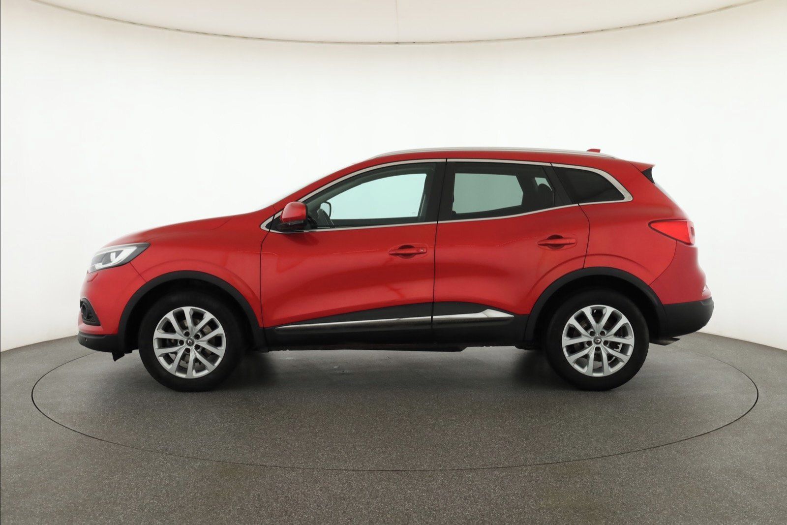 Renault Kadjar, 1.3 TCe, Serv.kniha, Navi - fotka 3