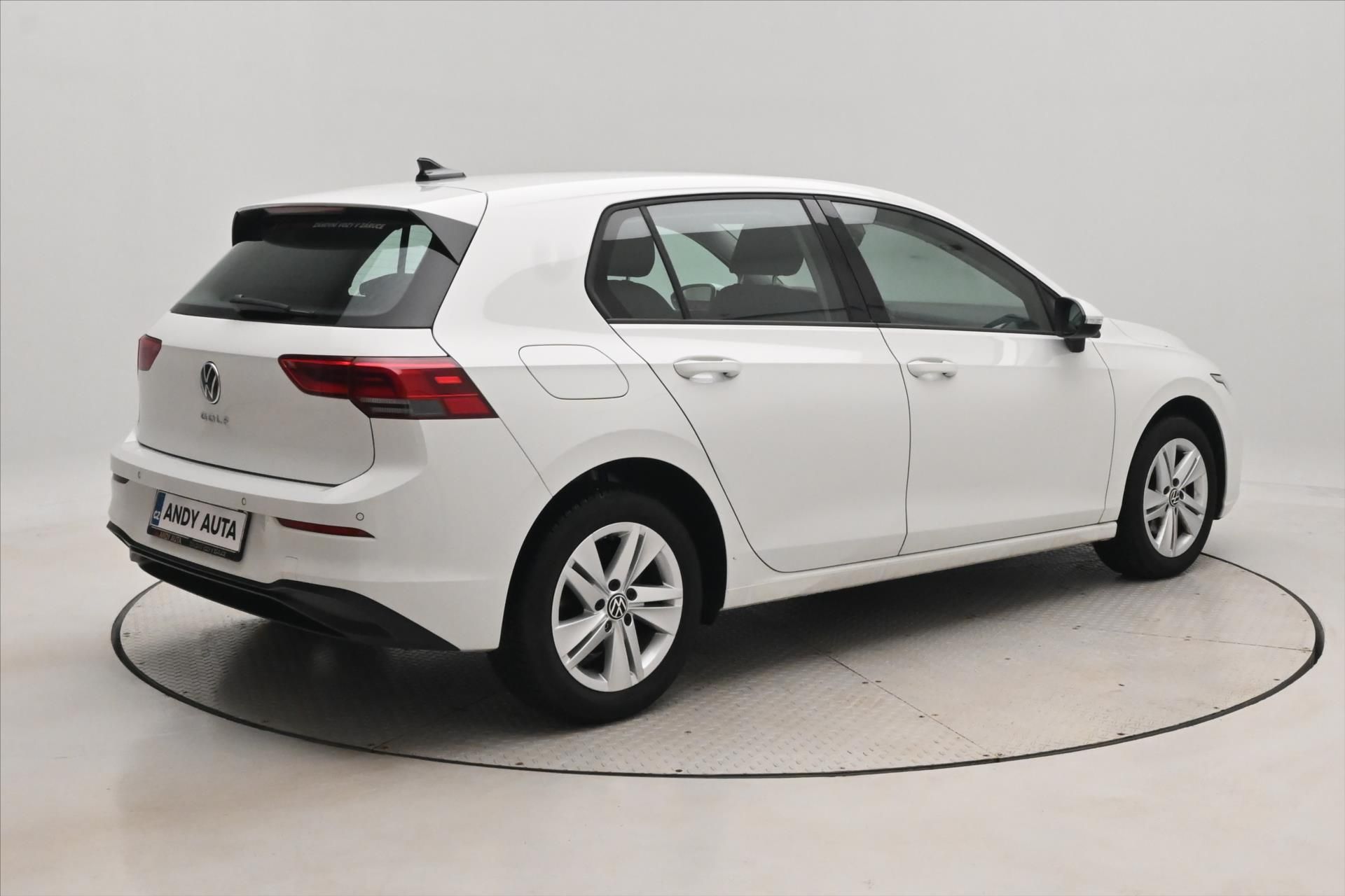 Volkswagen Golf, 2,0 TDI 85 kW Life Záruka až 5 - fotka 5