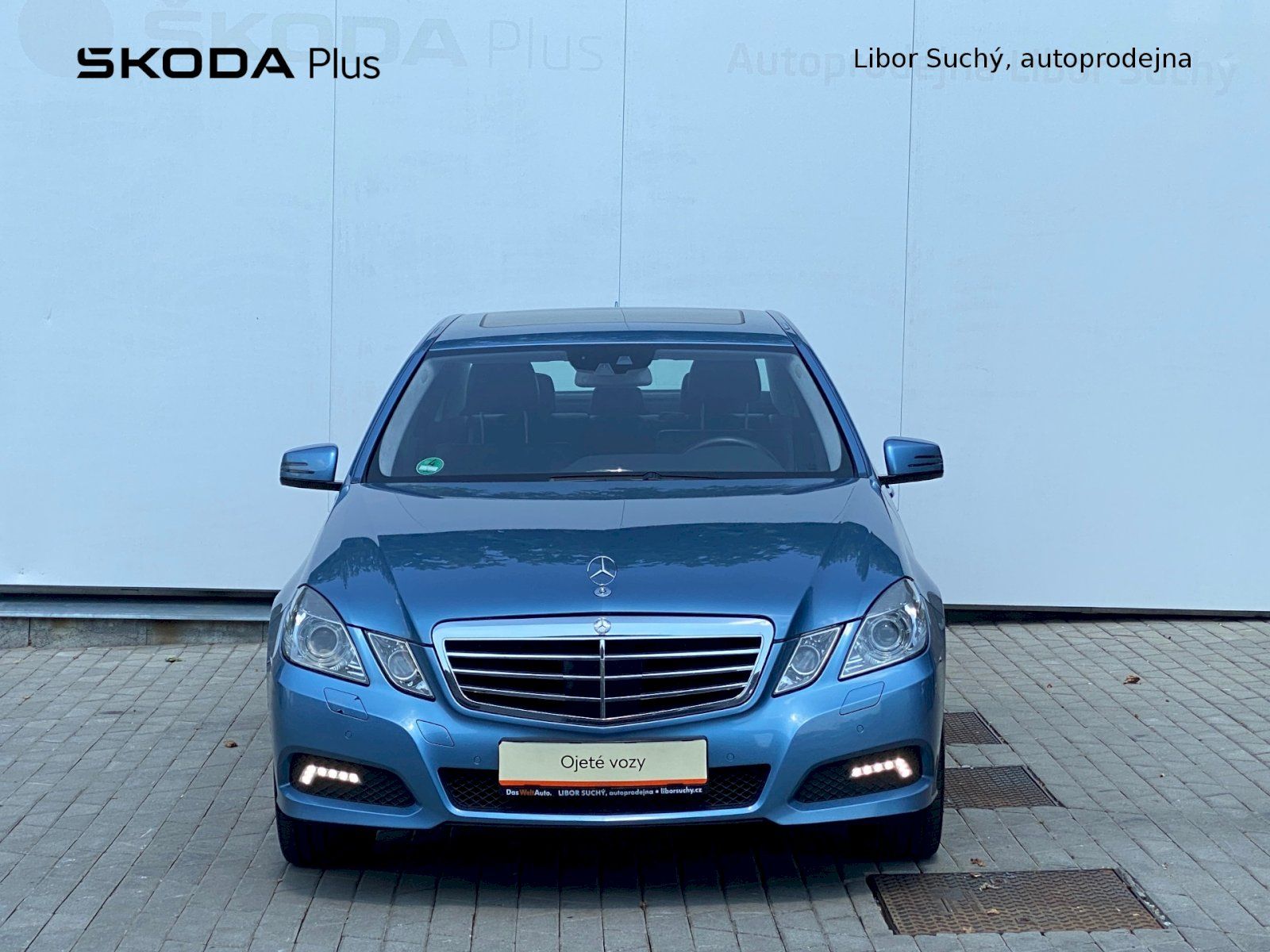 Mercedes-Benz Třídy E, 4MATIC V6 3.5 200 kW - fotka 4