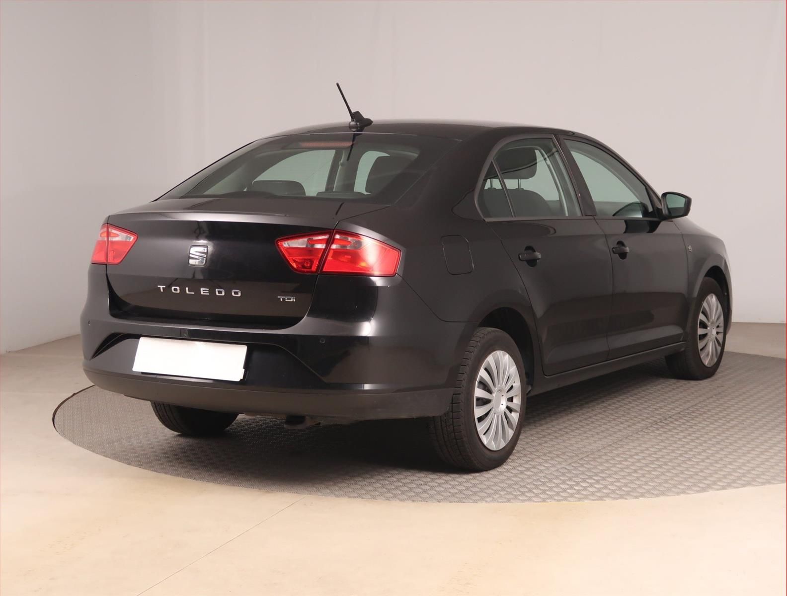 Seat Toledo, 1.6 TDI, Automatická klima - fotka 5