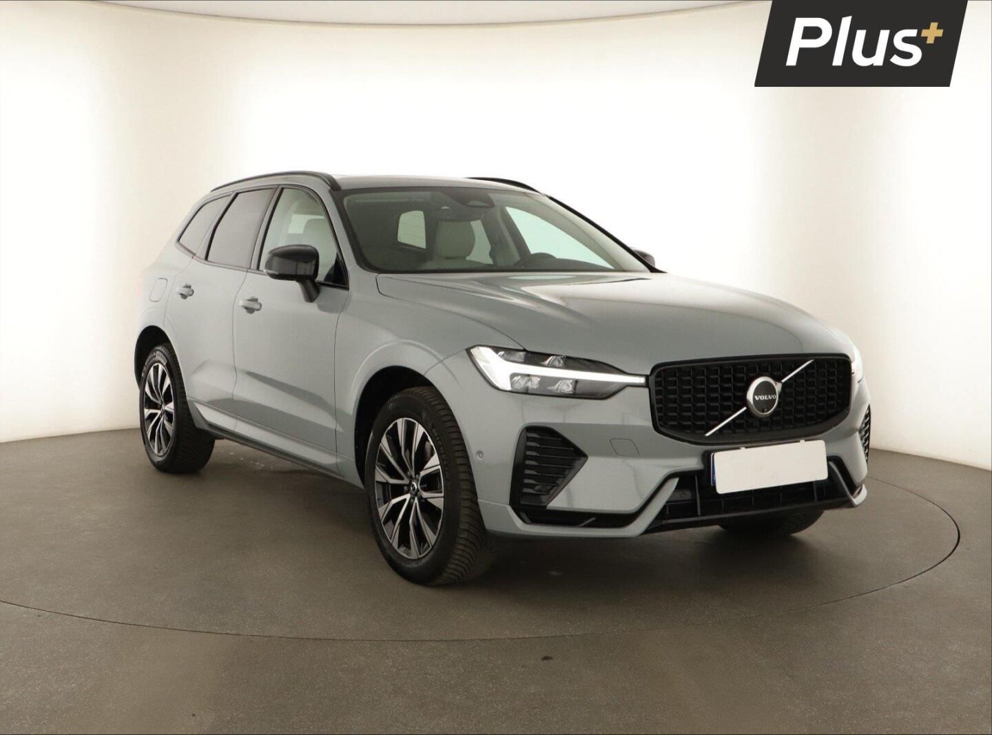 Volvo XC60, B4 AWD, Pano, 360°, DPH