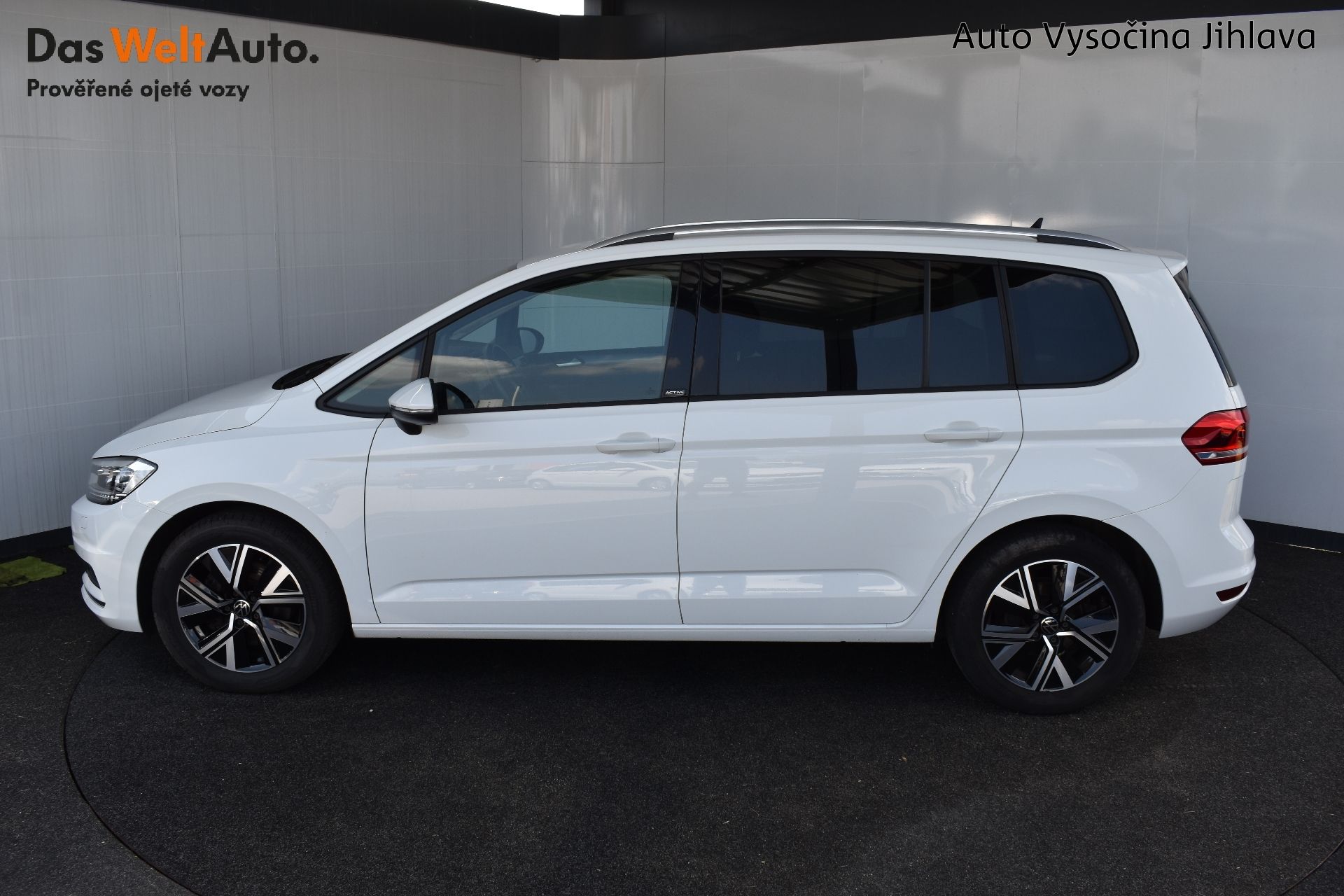 Volkswagen Touran, 2.0TDI 110kW DSG,LED,Active - fotka 3