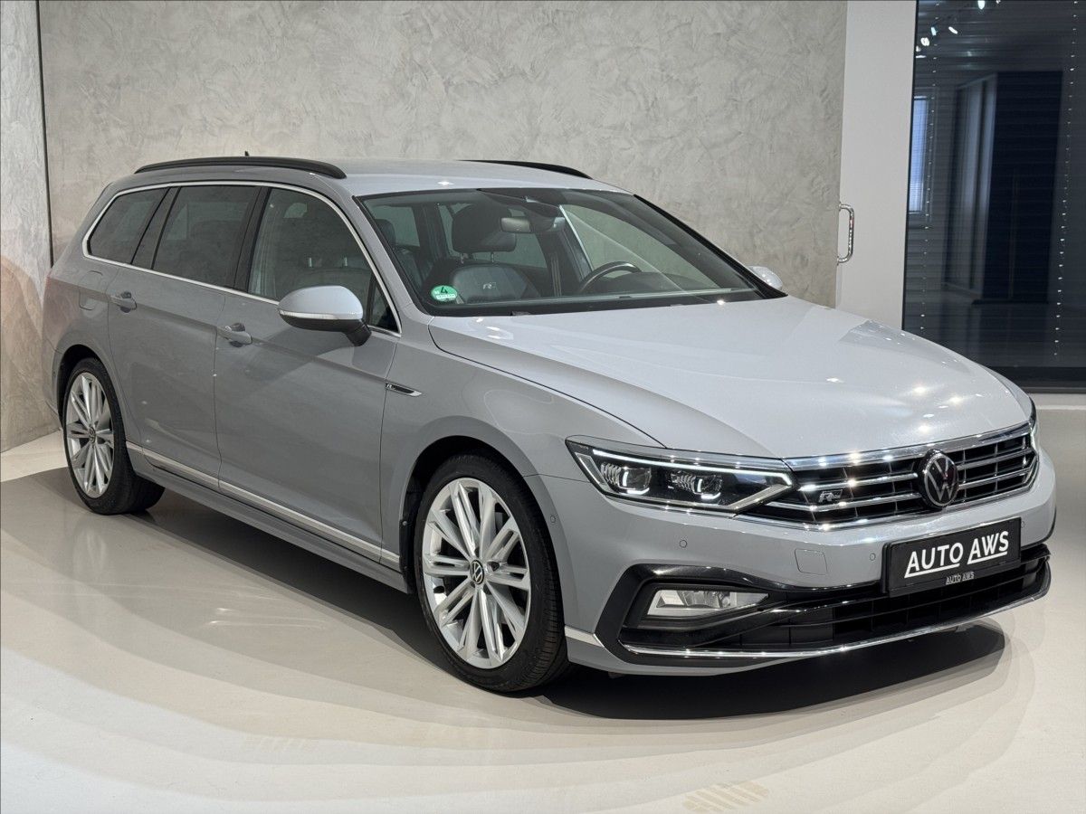 Volkswagen Passat, 2,0 TDi  DSG R-Line LED Assist - fotka 3