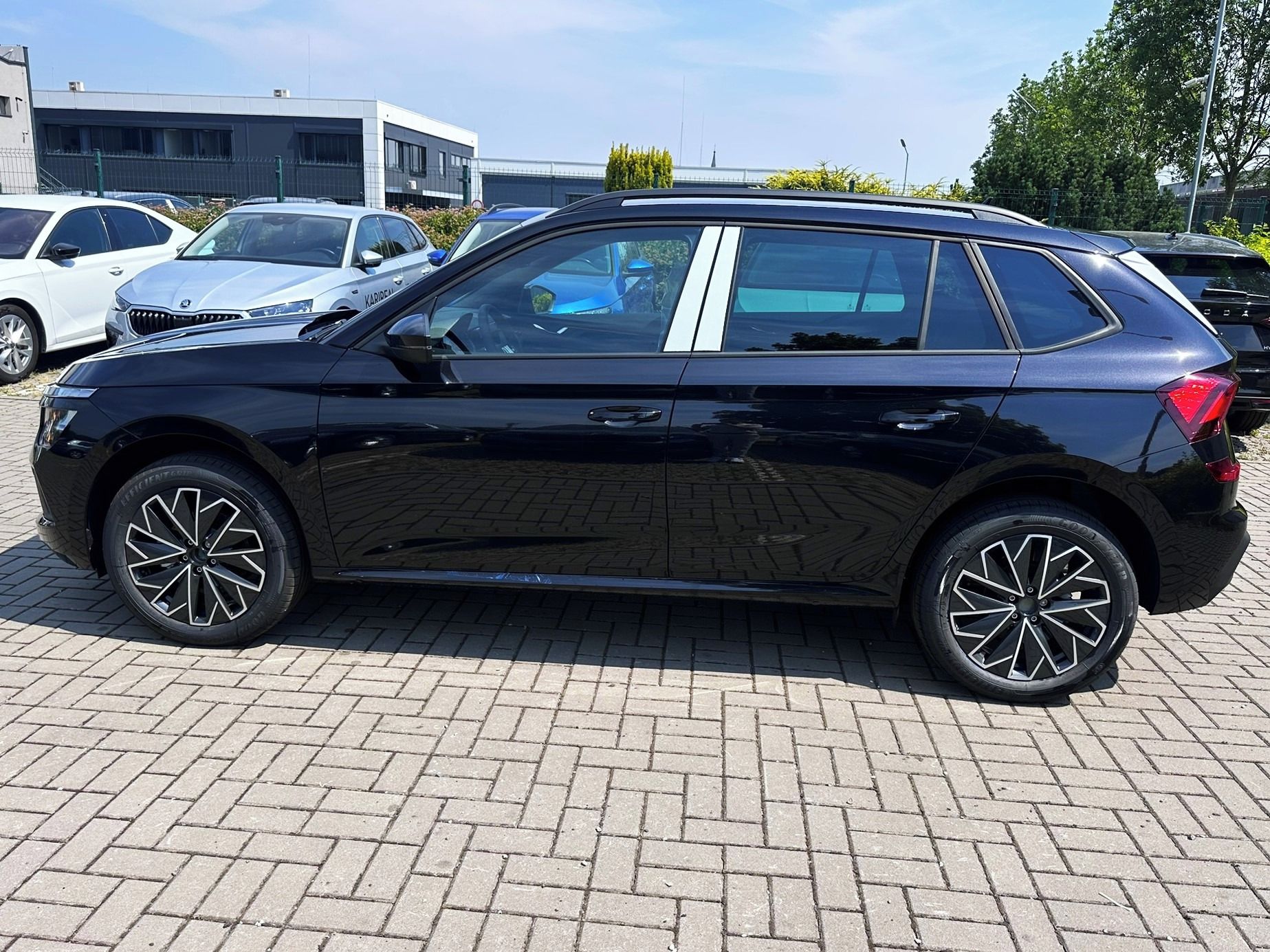 Škoda Kamiq, Dynamic 1,5 TSI 110 kW SKLADEM - fotka 2