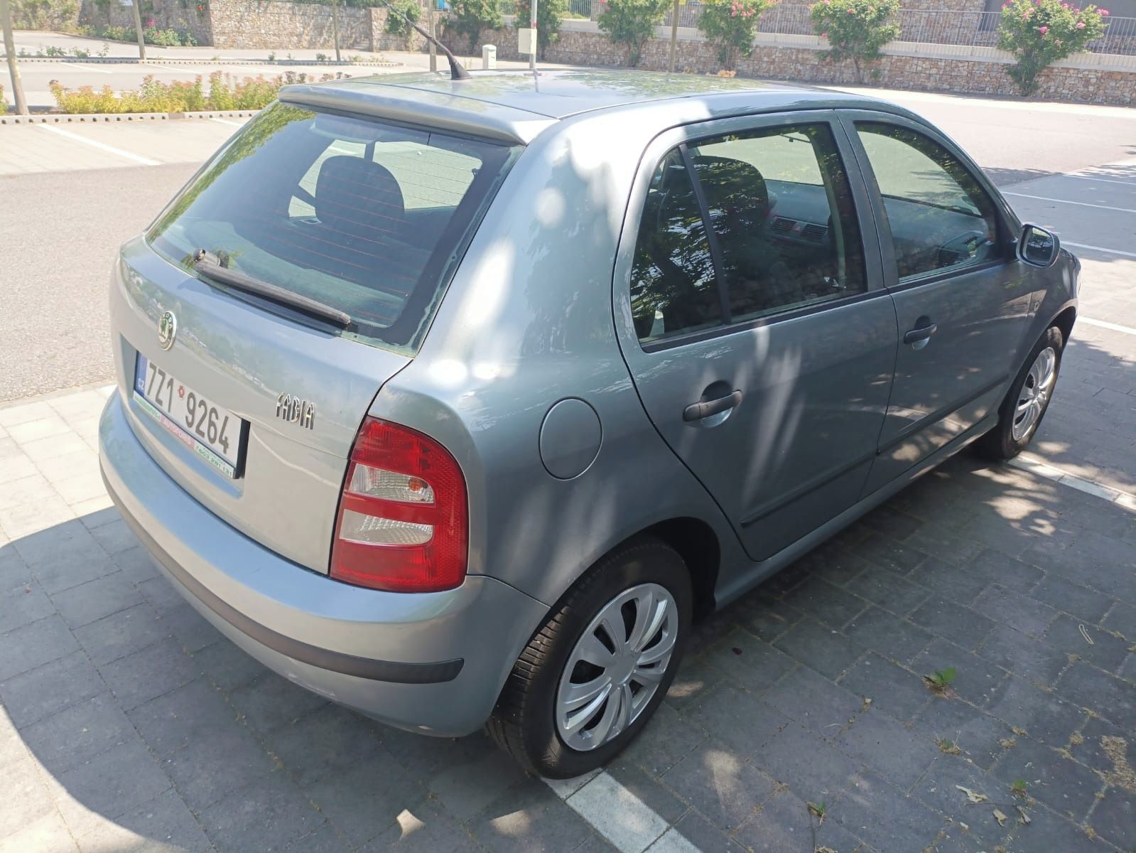 Škoda Fabia, 1.4i 55kW, nová STK, Klima - fotka 6