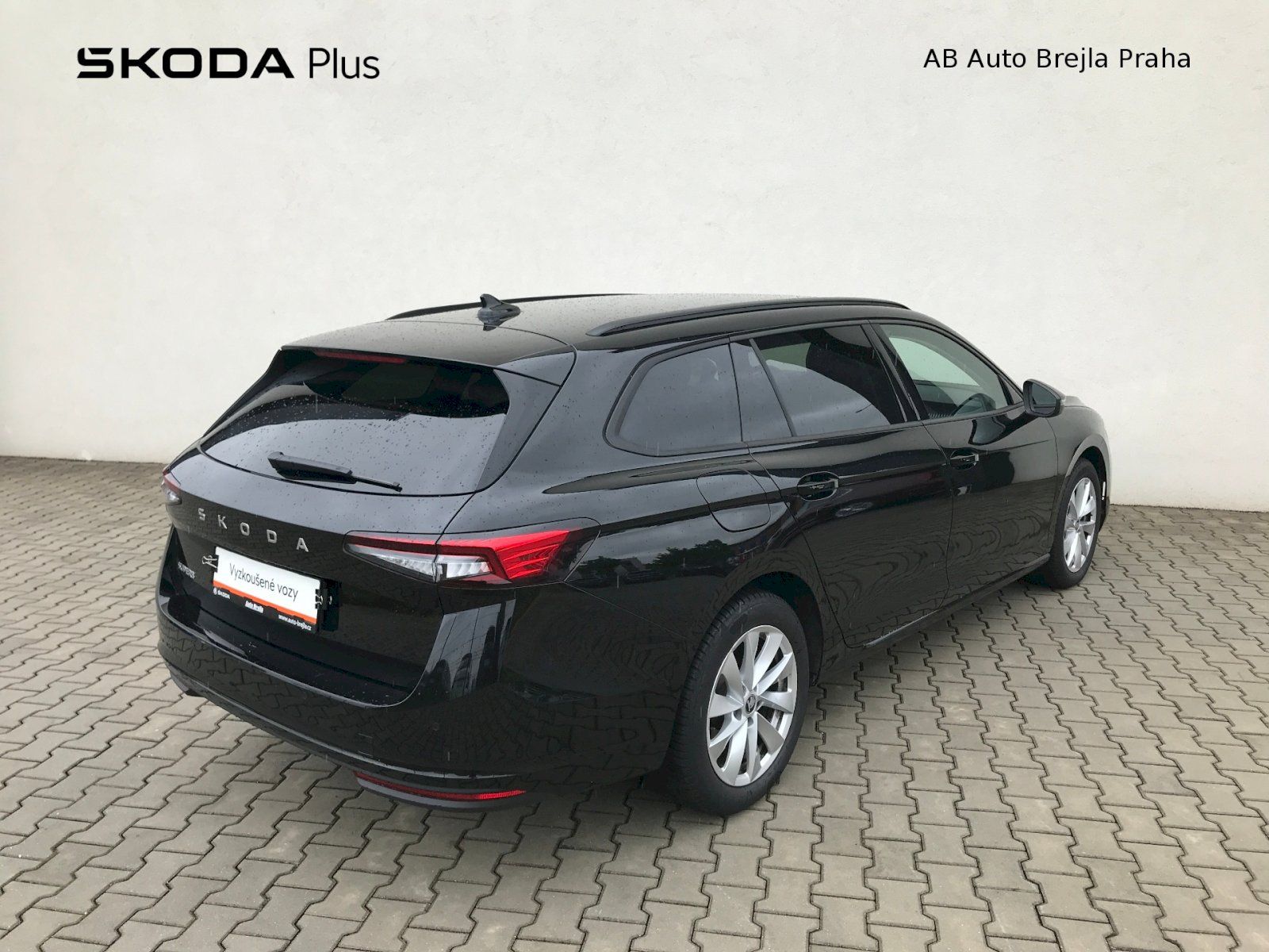 Škoda Superb, COMBI SELEC TD 110/2.0 A7F - fotka 2