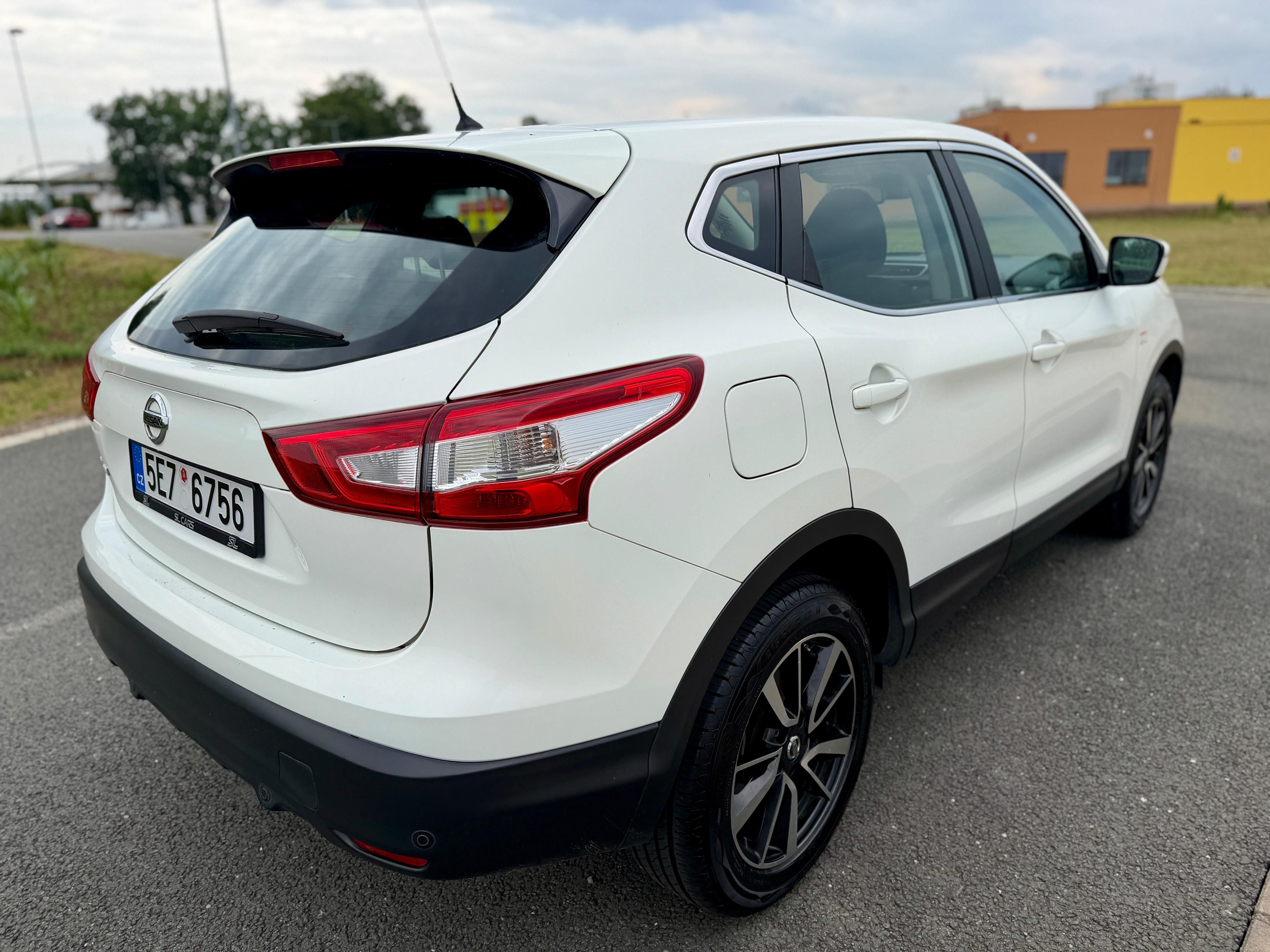 Nissan Qashqai, 1.2 DIG-T ČR ROZVODY SERVISKA - fotka 5