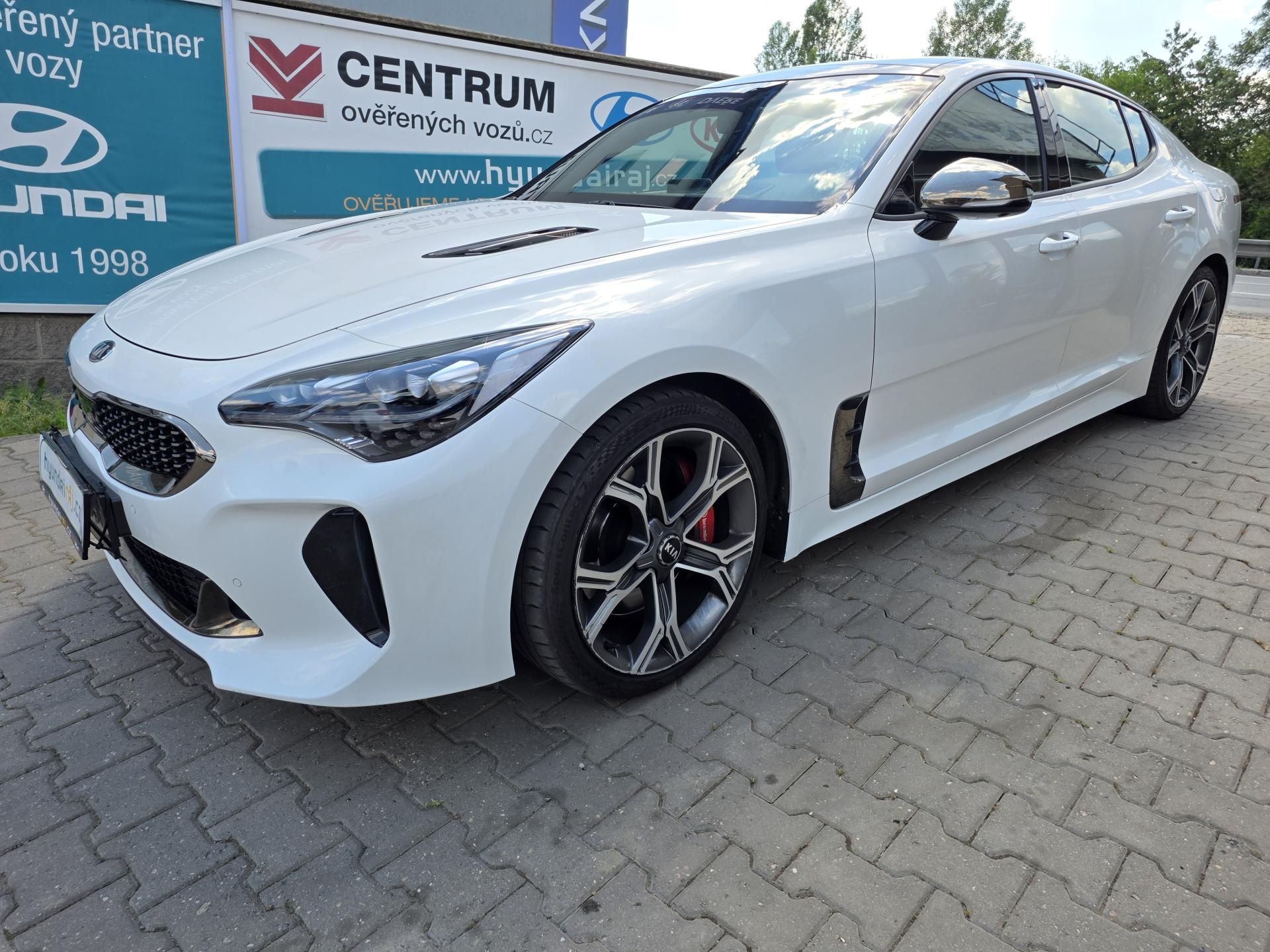 Kia Stinger, 3.3-PANORAMA-AUTOMAT-KŮŽE - fotka 4