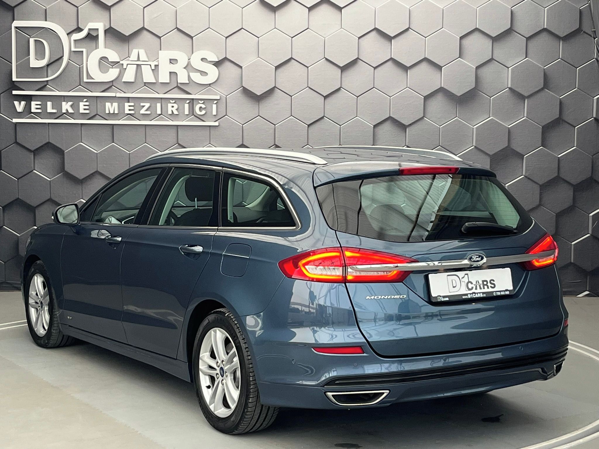 Ford Mondeo, 2.0 EB Titanium AWD Cebia - fotka 2