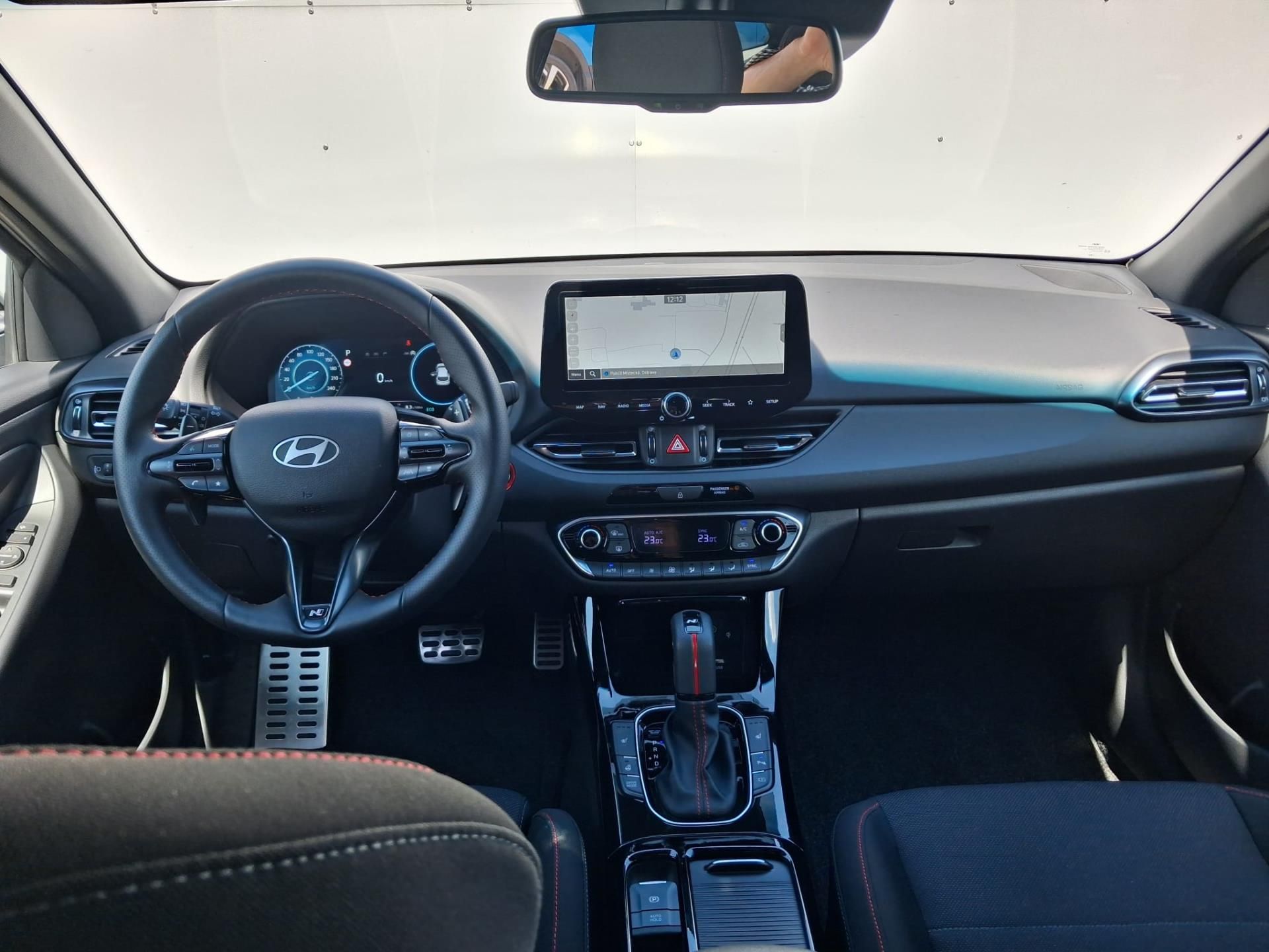 Hyundai i30, 1.5 T-GDI MHEV DCT N-Line - fotka 5