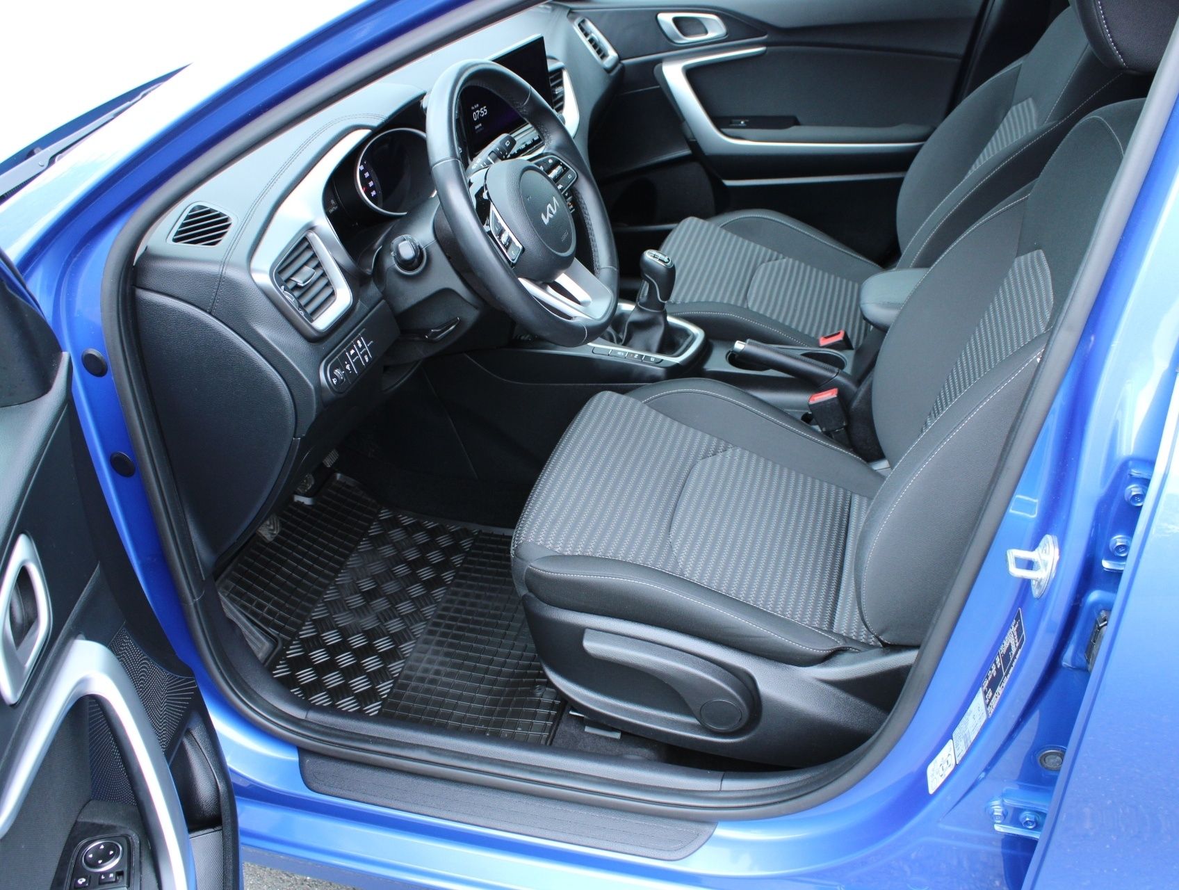 Kia Cee´d, 1.5 T-GDI TOP 117kW LED manuál - fotka 6