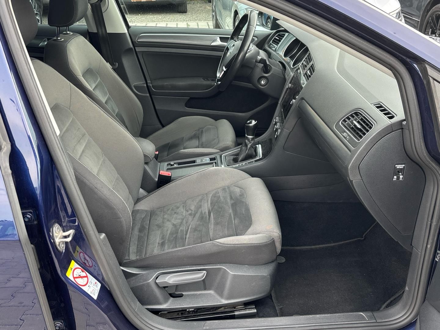 Volkswagen Golf, 1.4 TSI / 92 kW Maraton Editio - fotka 6