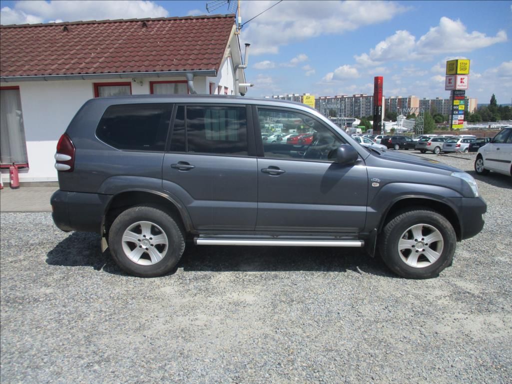 Toyota Land Cruiser, 3,0 D4D,4X4, klima,tažne zař. - fotka 5