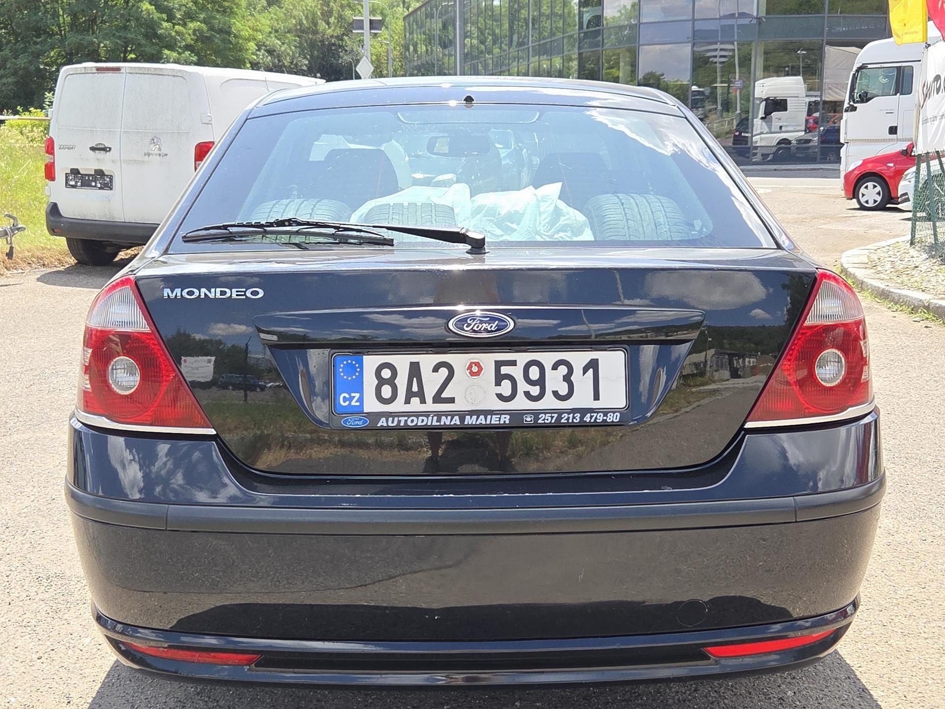 Ford Mondeo, 1,8i - fotka 5