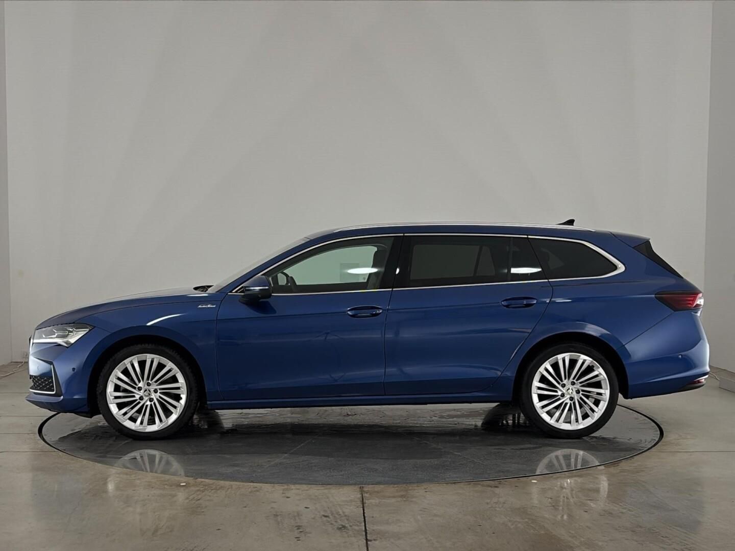 Škoda Superb, 2.0 TDI / 142 kW L&K 4x4 DSG - fotka 3