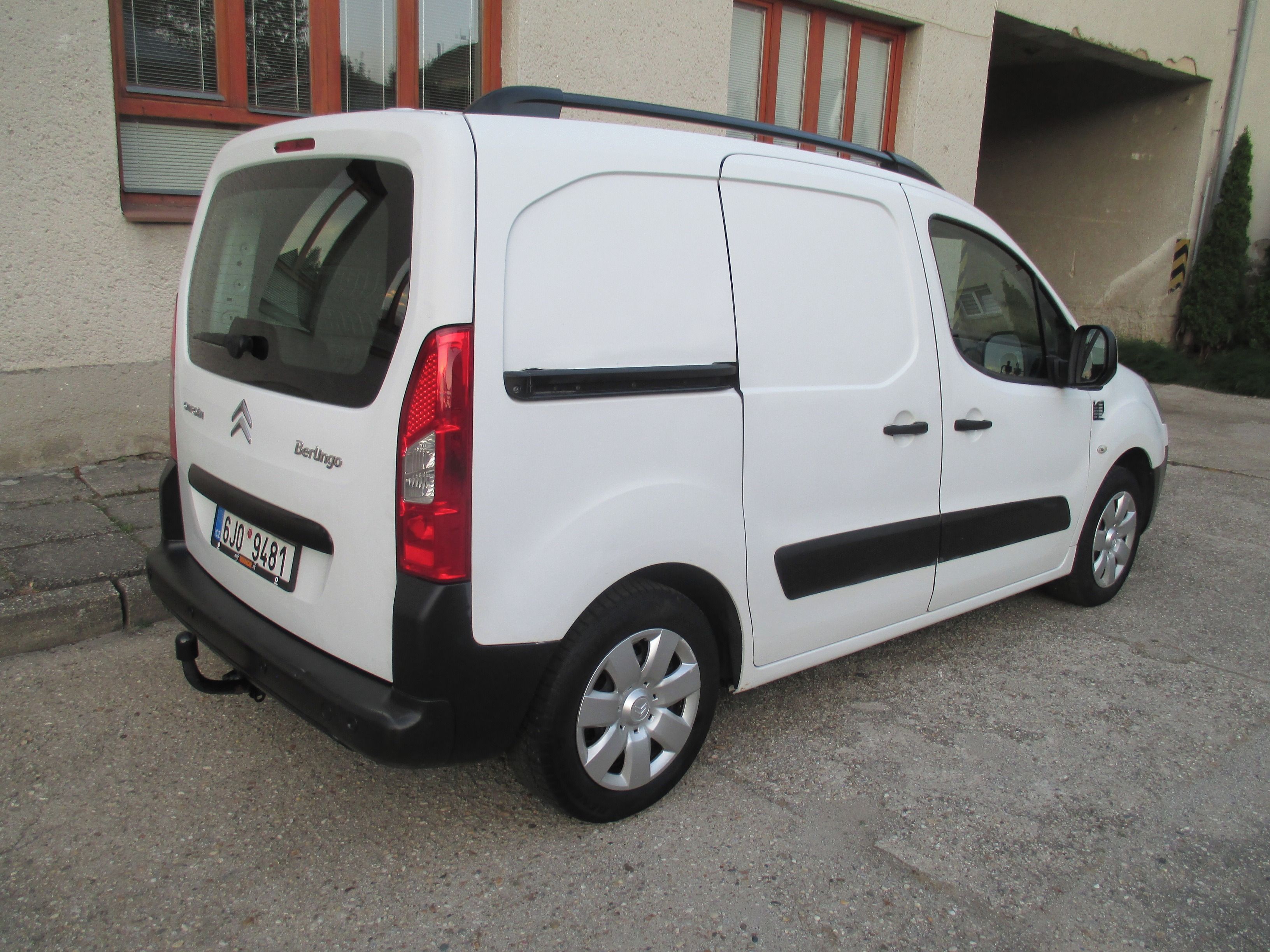 Citroën Berlingo, 1,6 HDI 66 kw  3 místa+klima