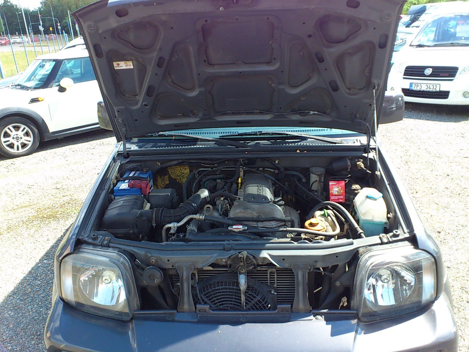 Suzuki Jimny, 1.3 4x4 klima 101000 km - fotka 5