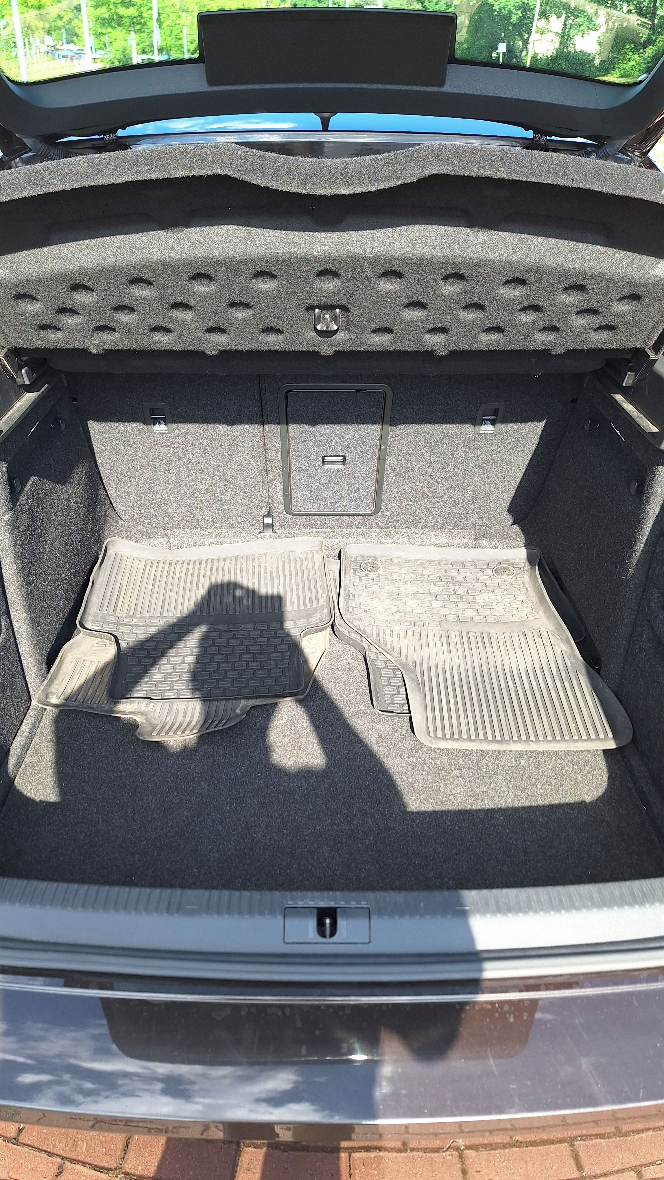 Škoda Superb, Skoda Superb 1.5 DSG Style - fotka 4