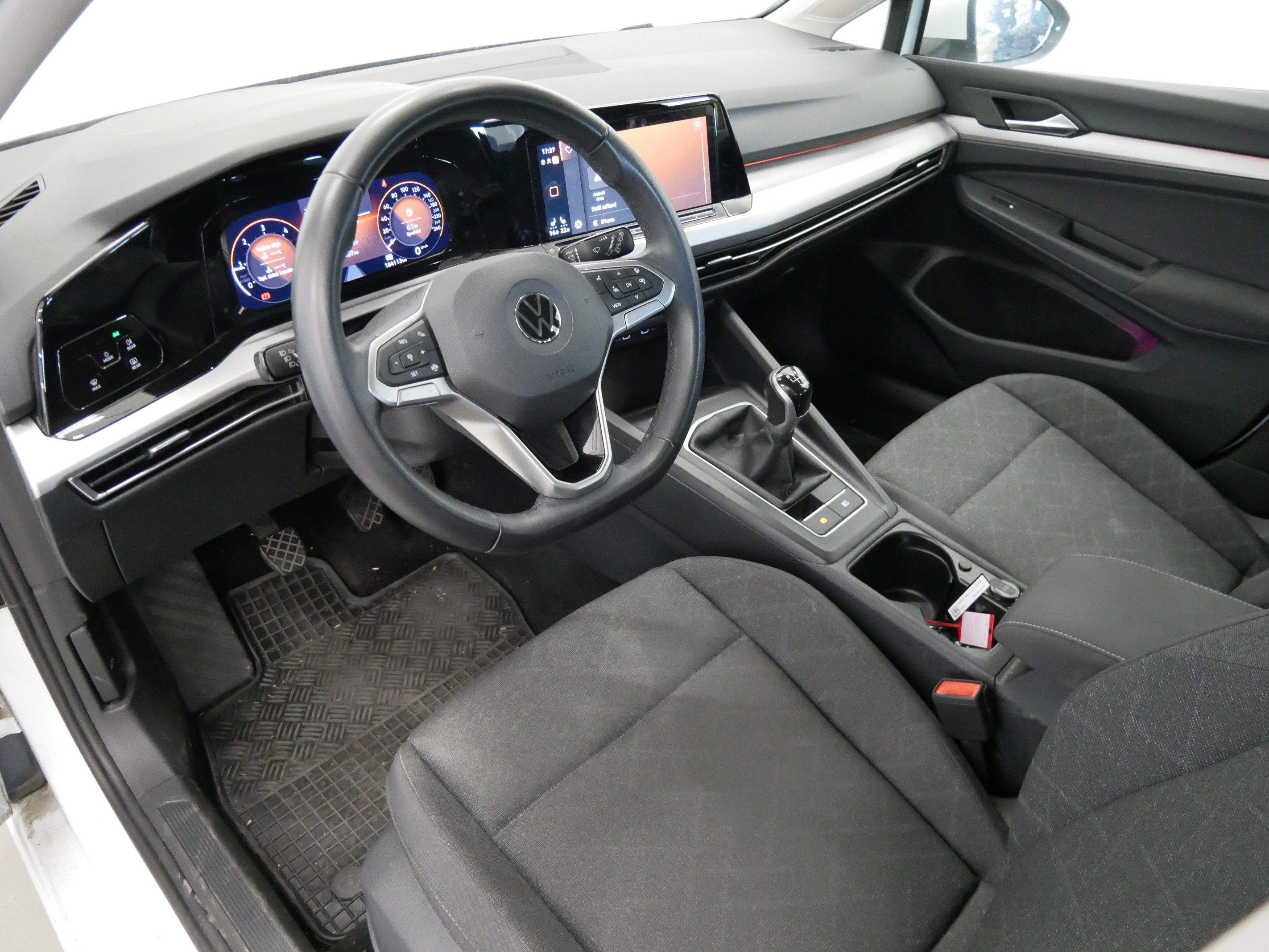 Volkswagen Golf, 2.0 TDI 85 kW Life - fotka 5