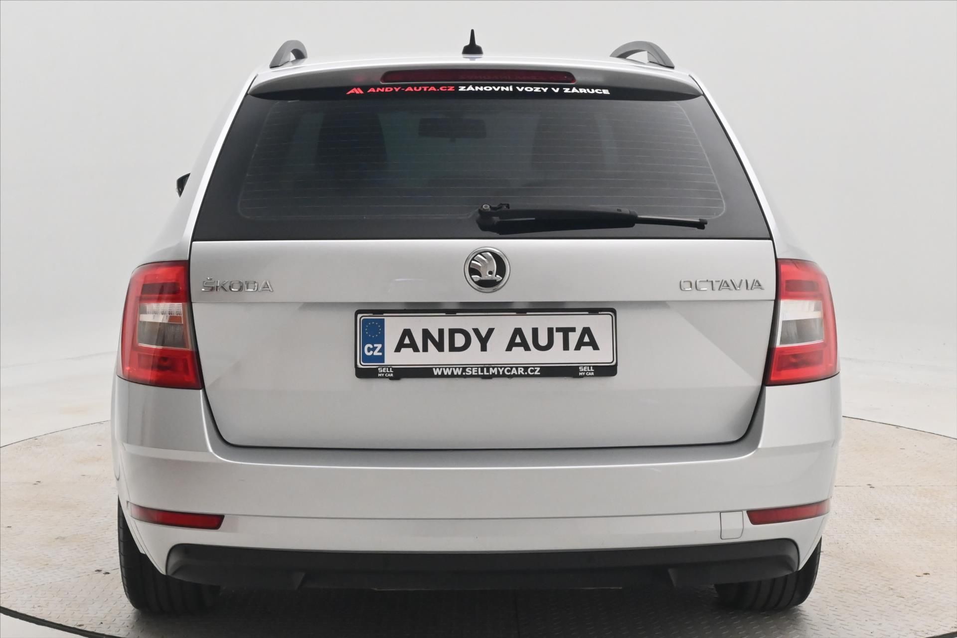 Škoda Octavia, 1,6 TDI 85 kW Ambition Záruka - fotka 6