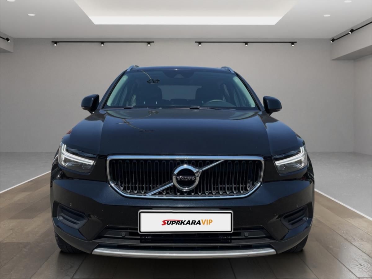 Volvo XC40, 2,0 D3 Aut. Momentum*LED*Navi - fotka 2
